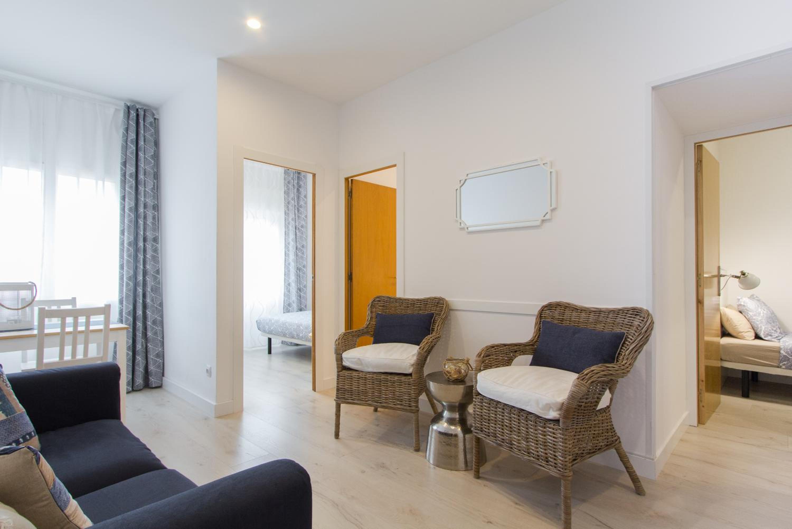 Three-Bedroom Premium Apartment with Balcony photo 3