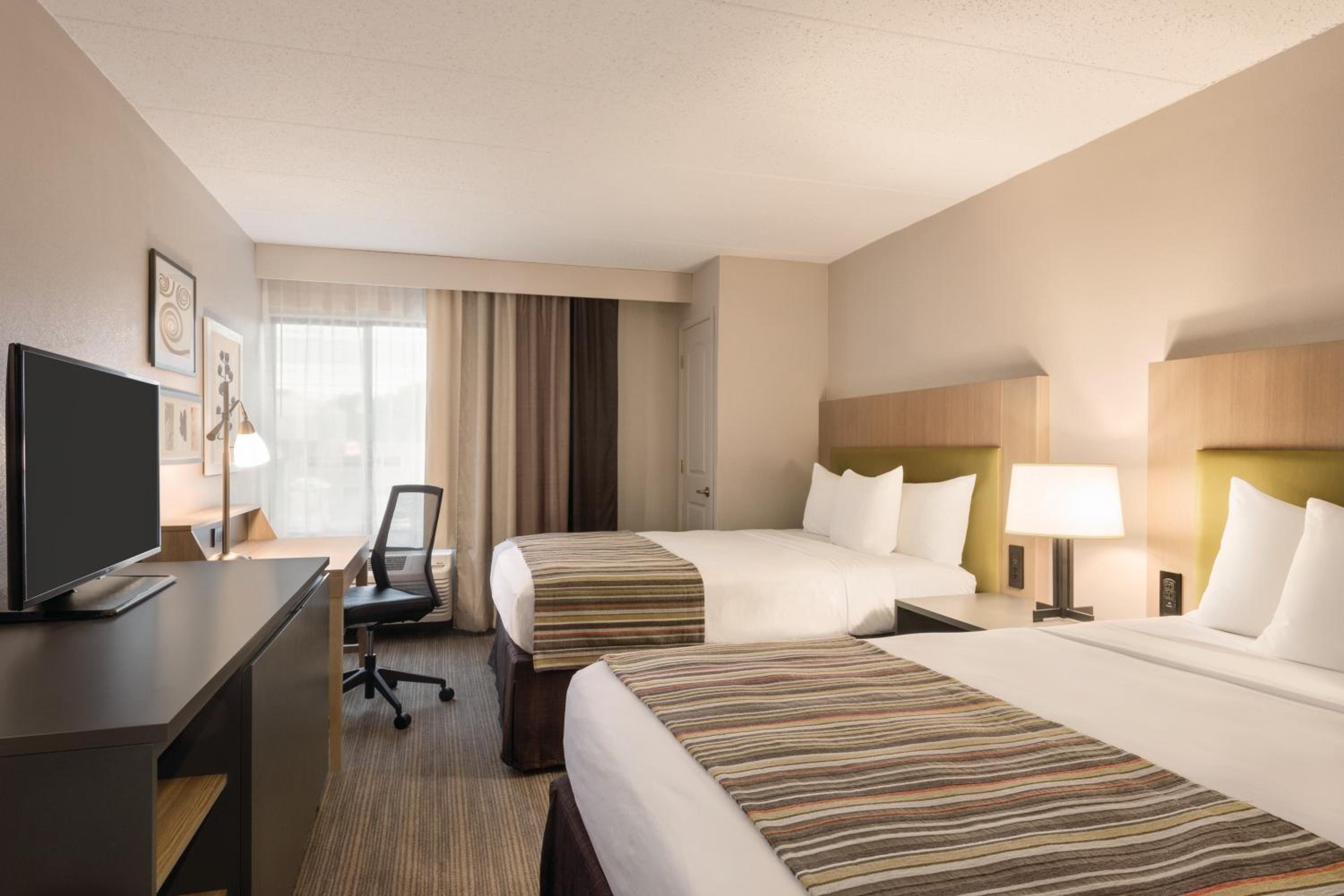 Queen Room with Two Queen Beds - Non-Smoking