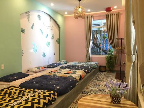 6-Bed Mixed Dormitory Room photo 2