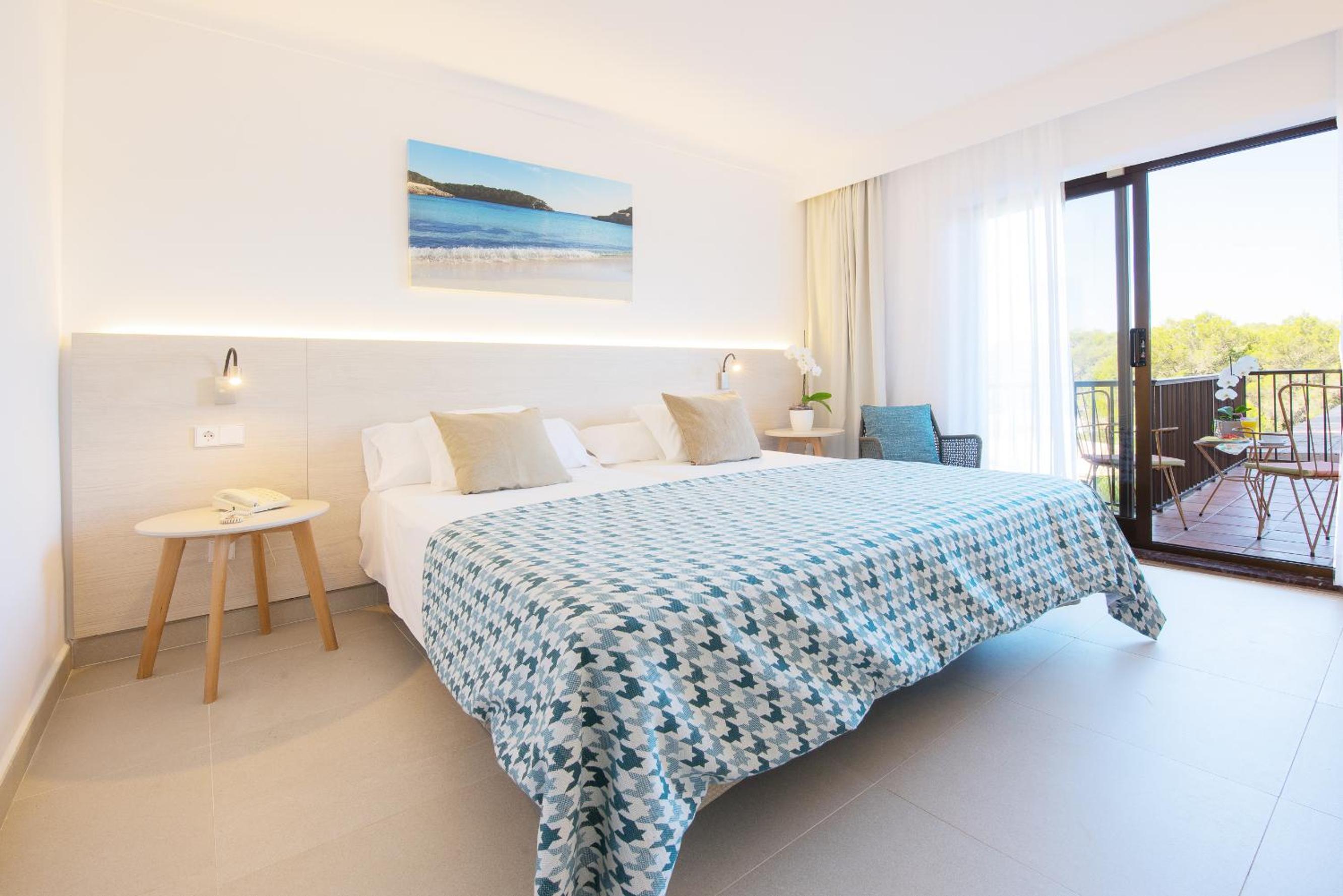 Superior Twin Room with Sea View