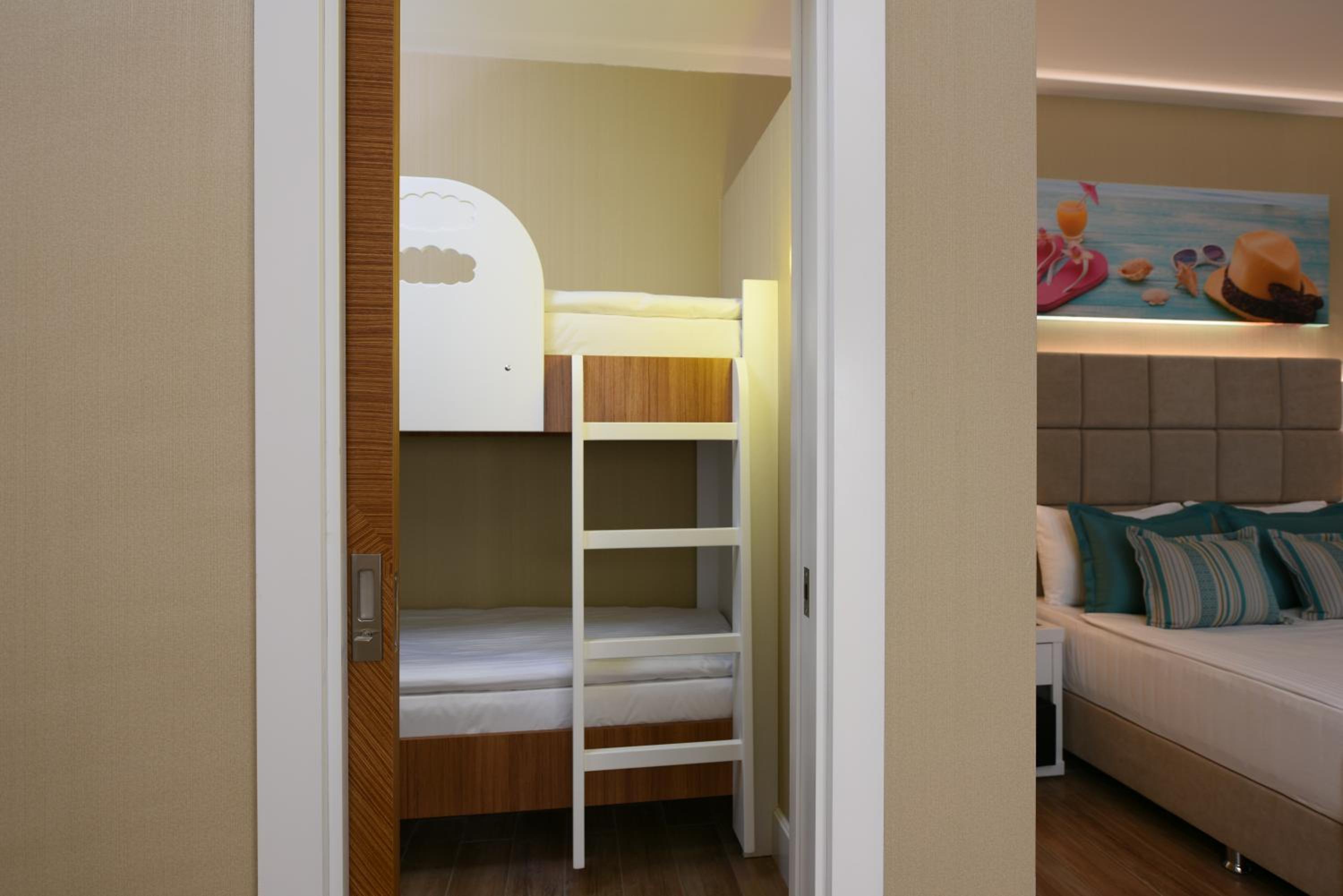 Family Room with Bunk Bed photo 2