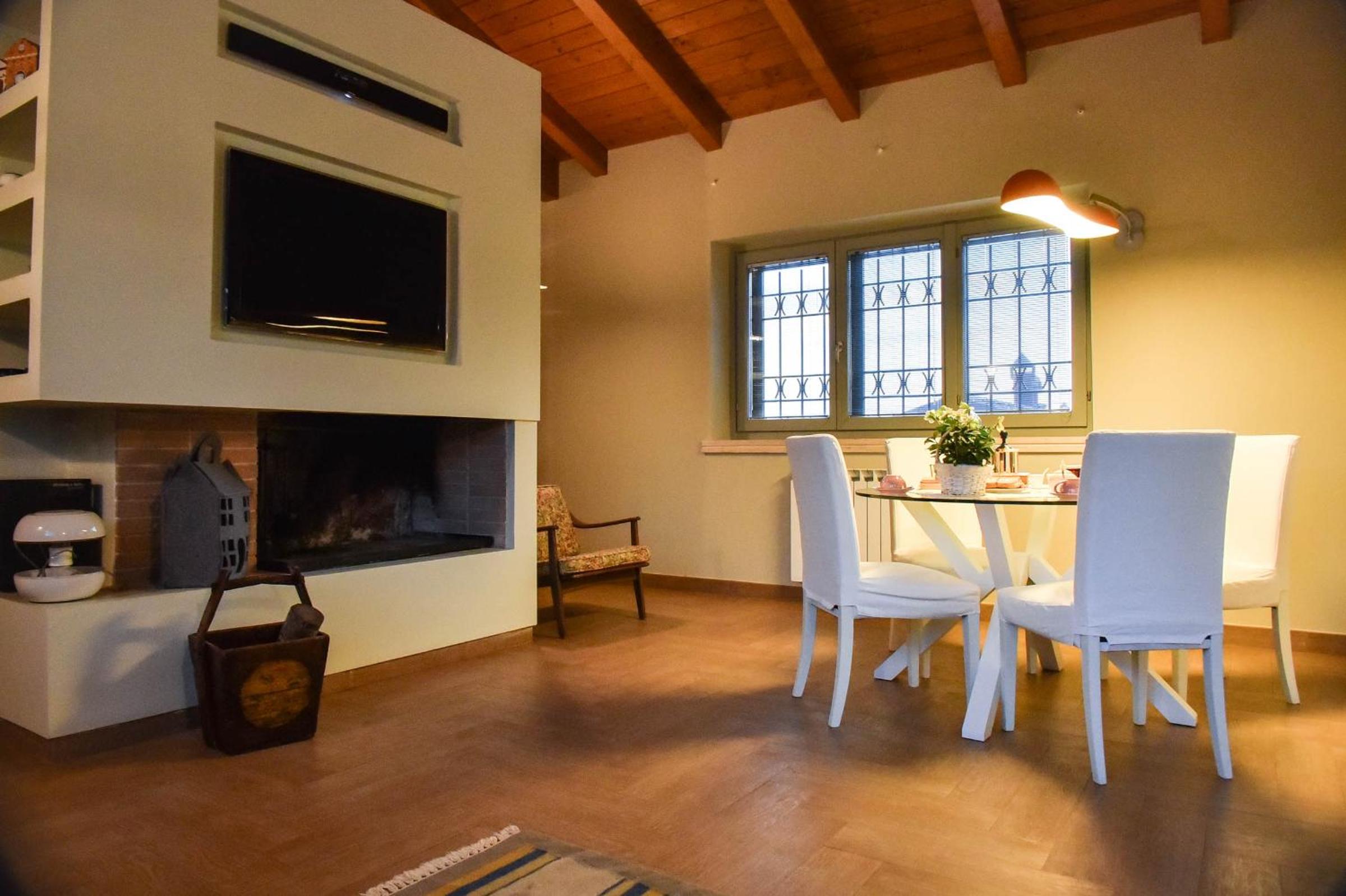 Apartment - Photo 32