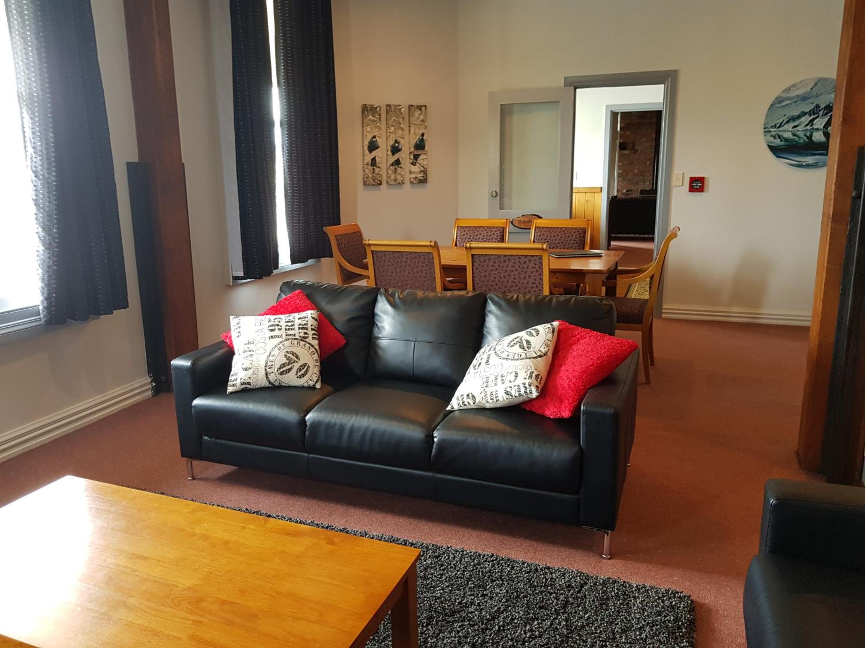 Three-Bedroom Apartment - Photo 17