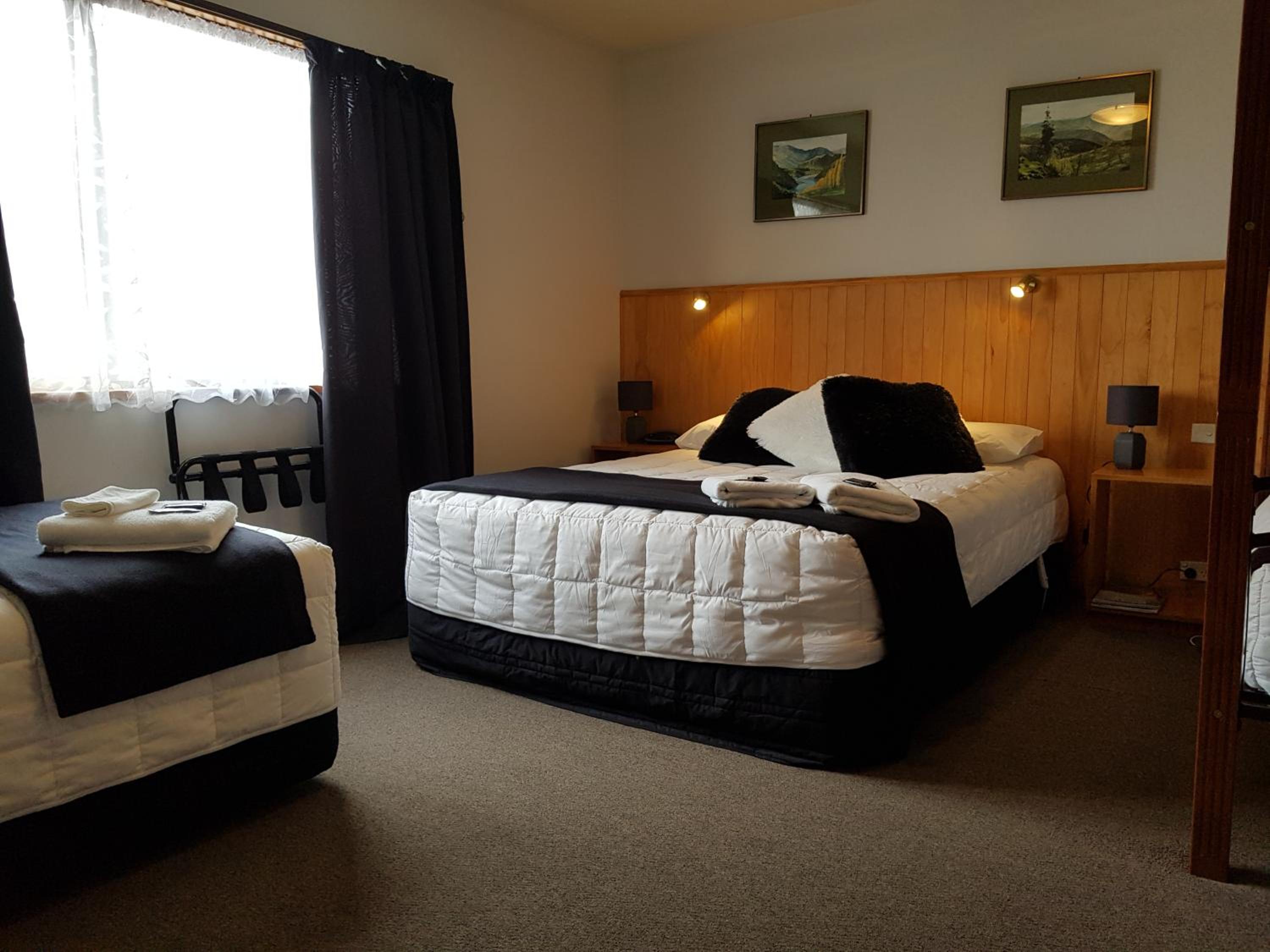 Quadruple Room - Photo 2