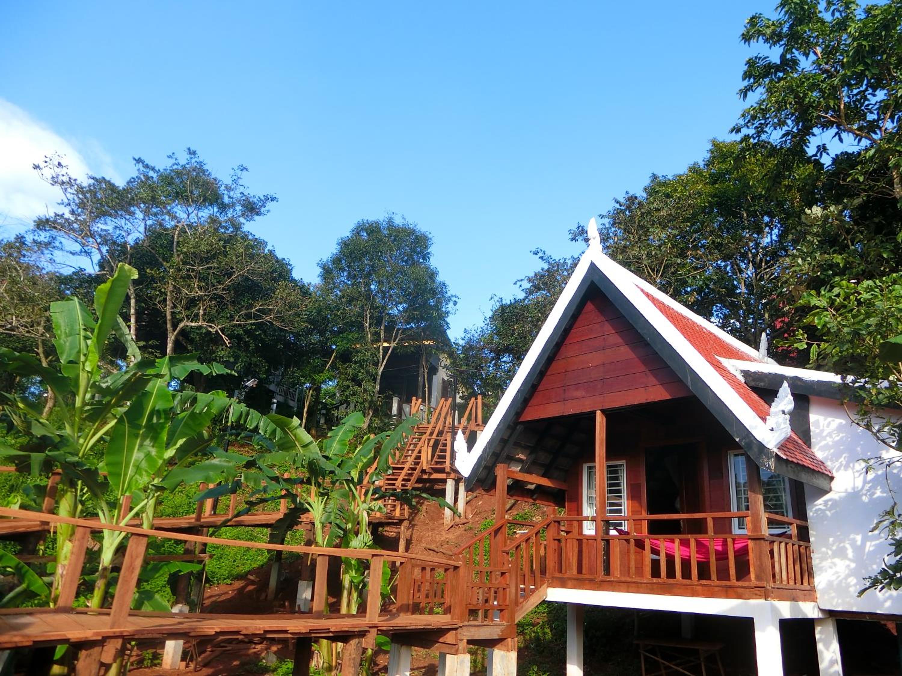 Bungalow with Patio - Photo 2