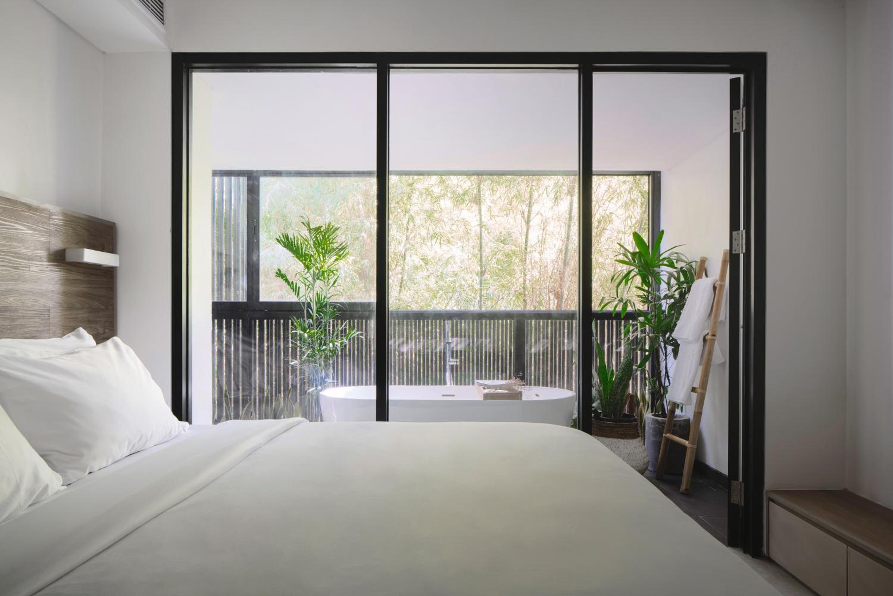 The Sky Room with Bathtub - Photo 1