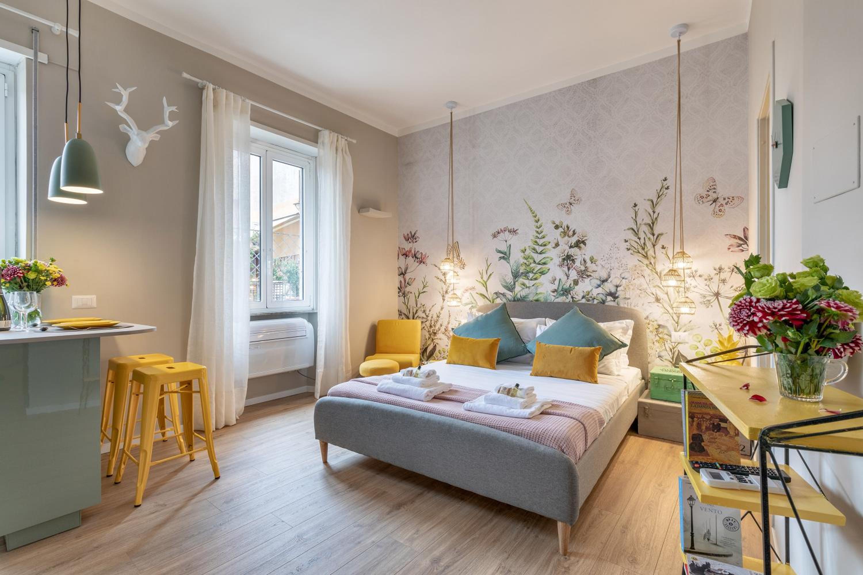 Studio Apartment