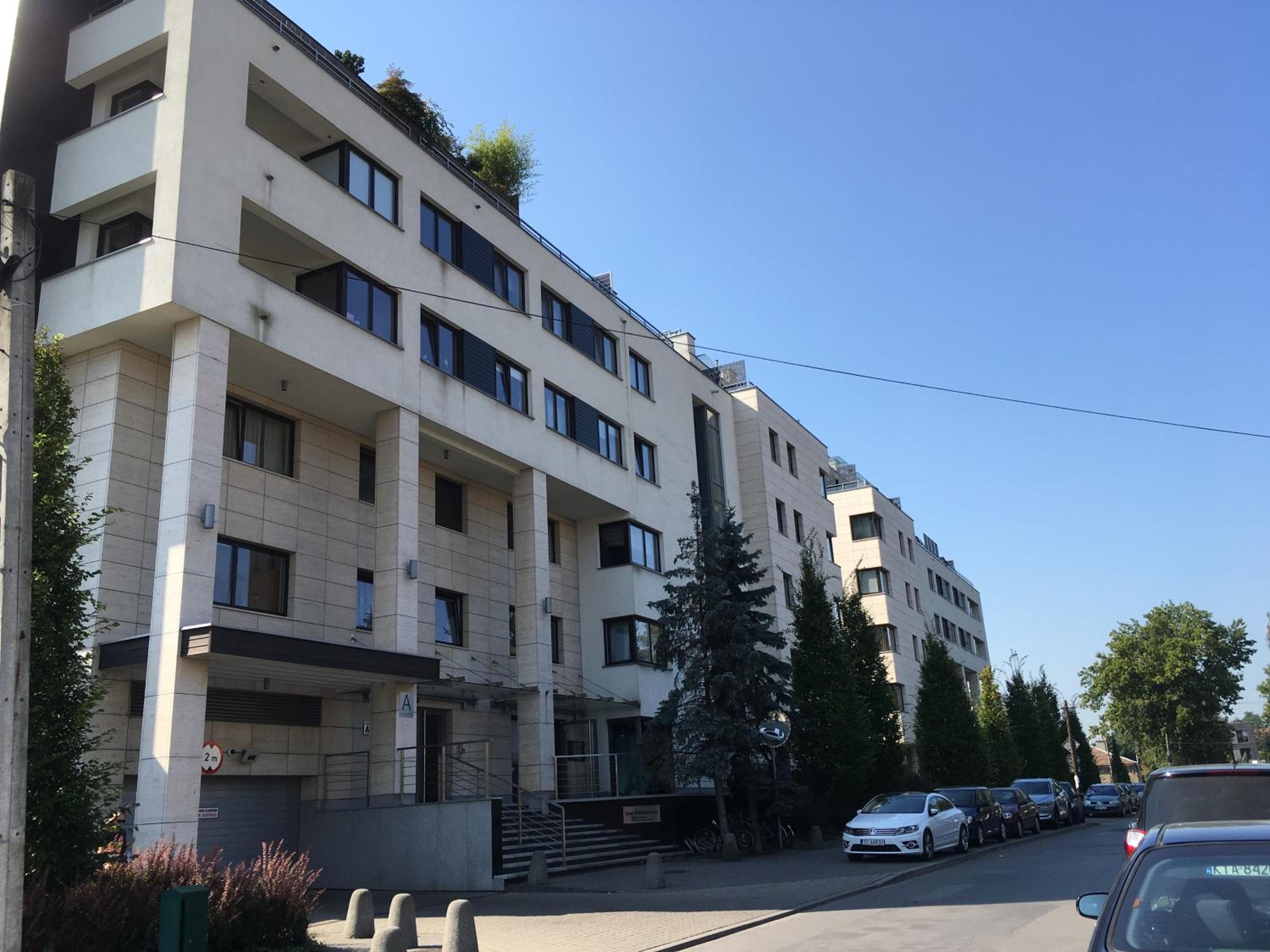 Apartment with Balcony - Photo 20