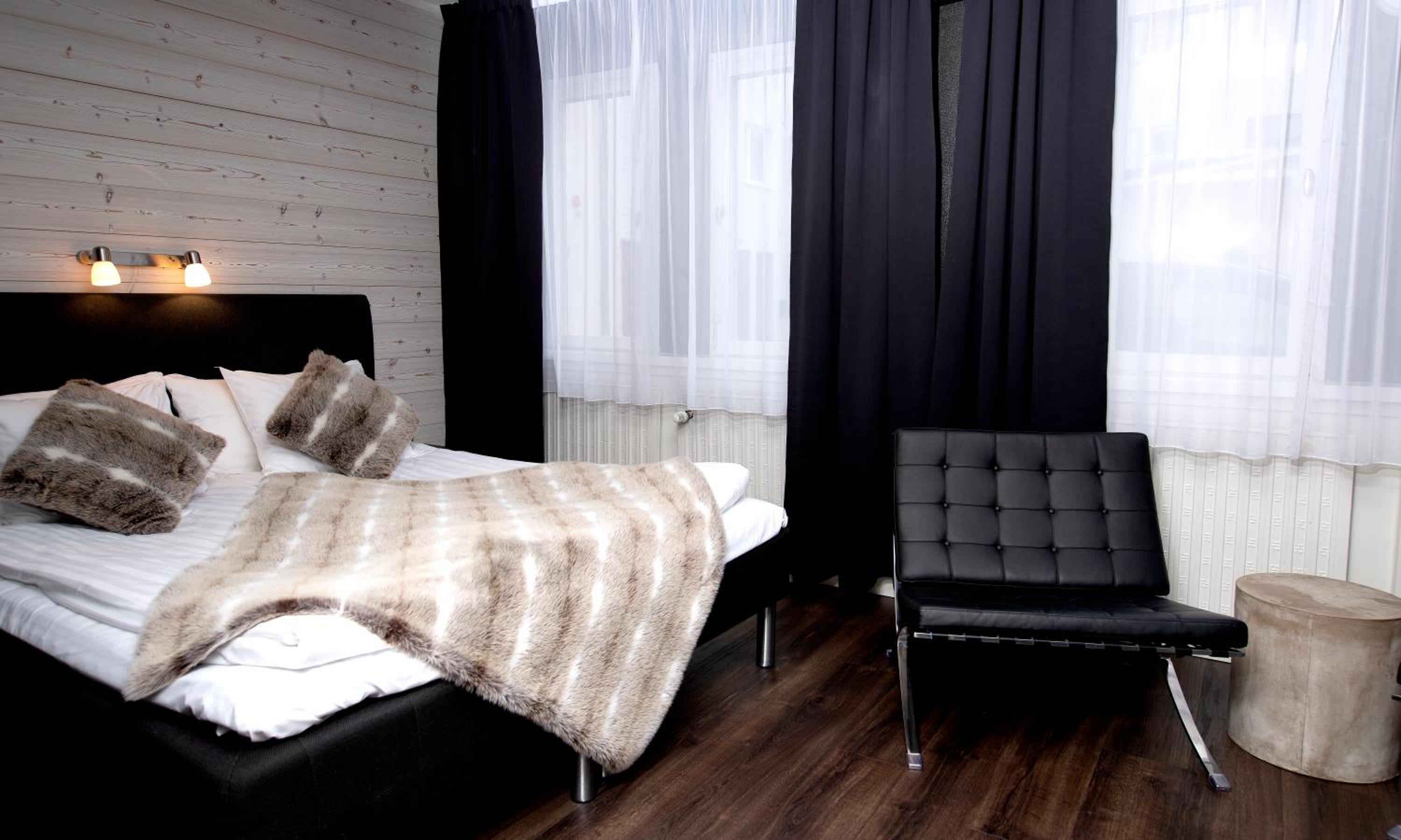 Standard Queen Room - Photo 9
