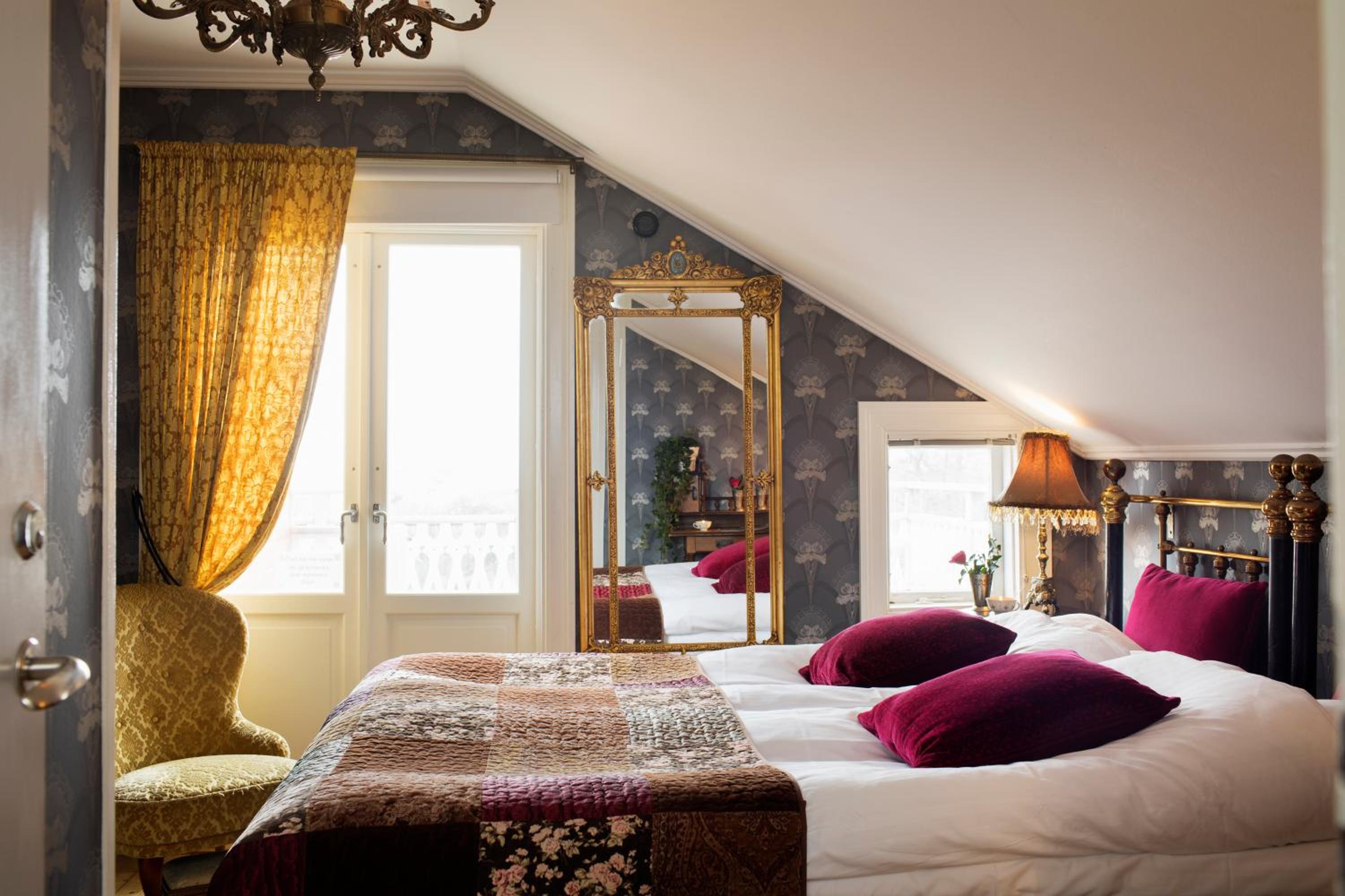 Suite - Photo 2