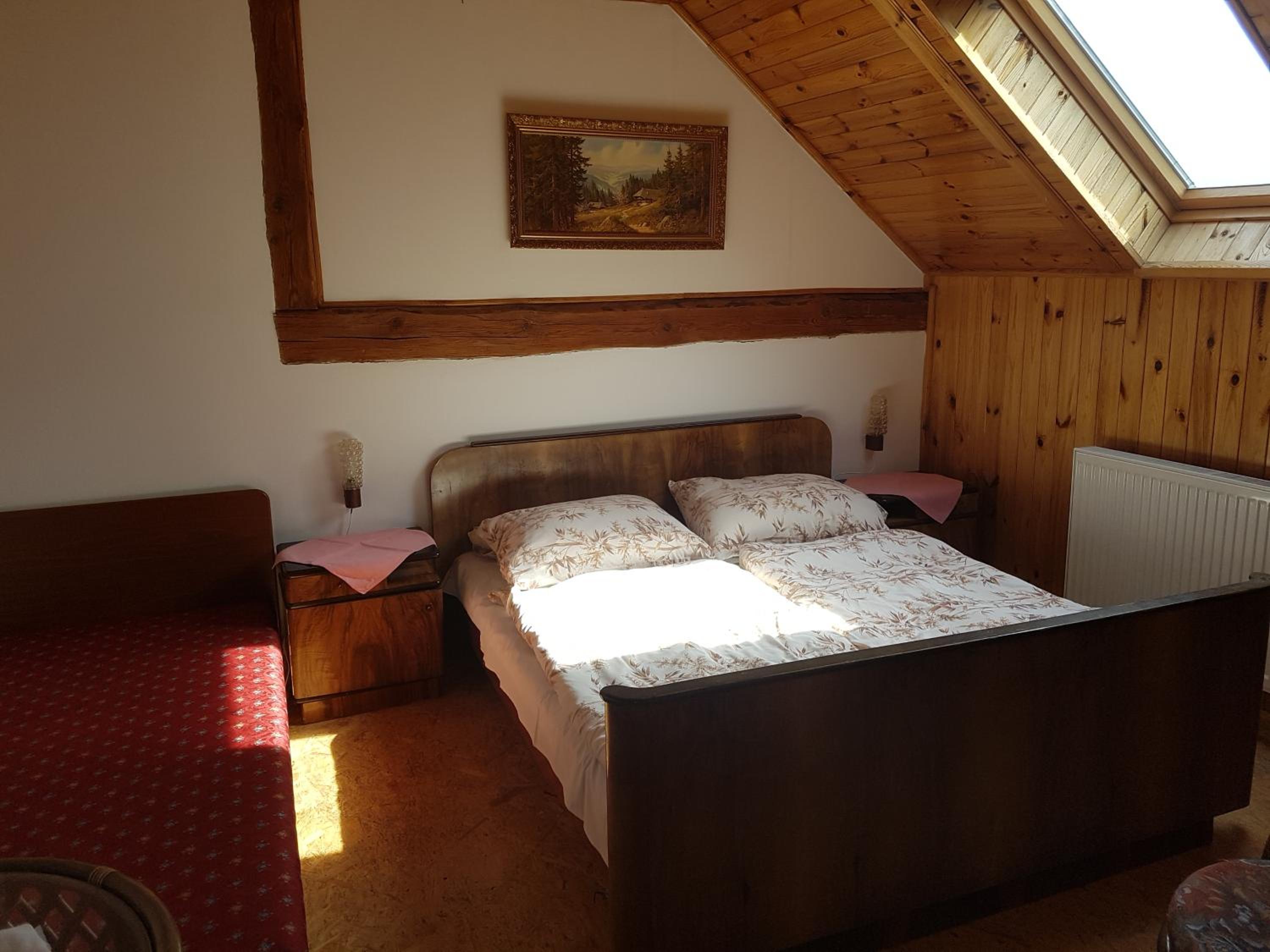 Triple Room with Bathroom - Photo 11