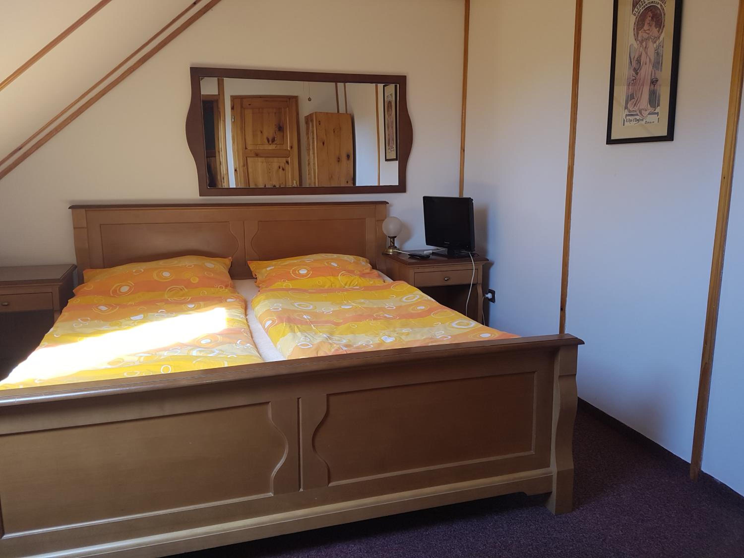 Standard Double Room - Photo 4
