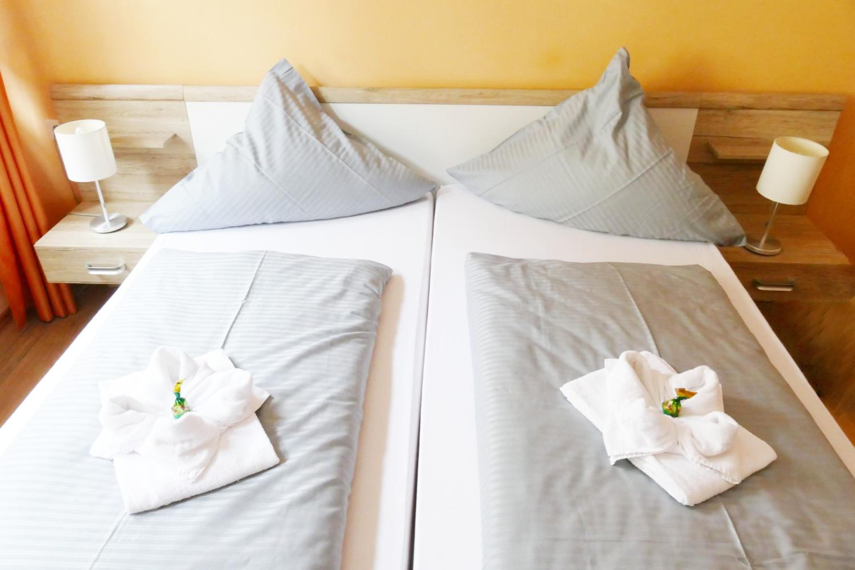 Double Room - Photo 4
