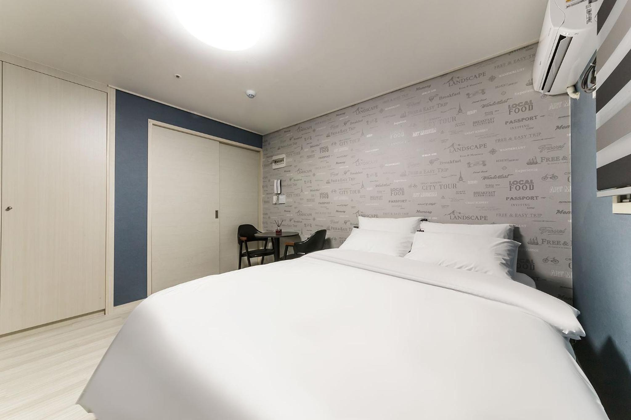 Standard Double Room - Photo 5