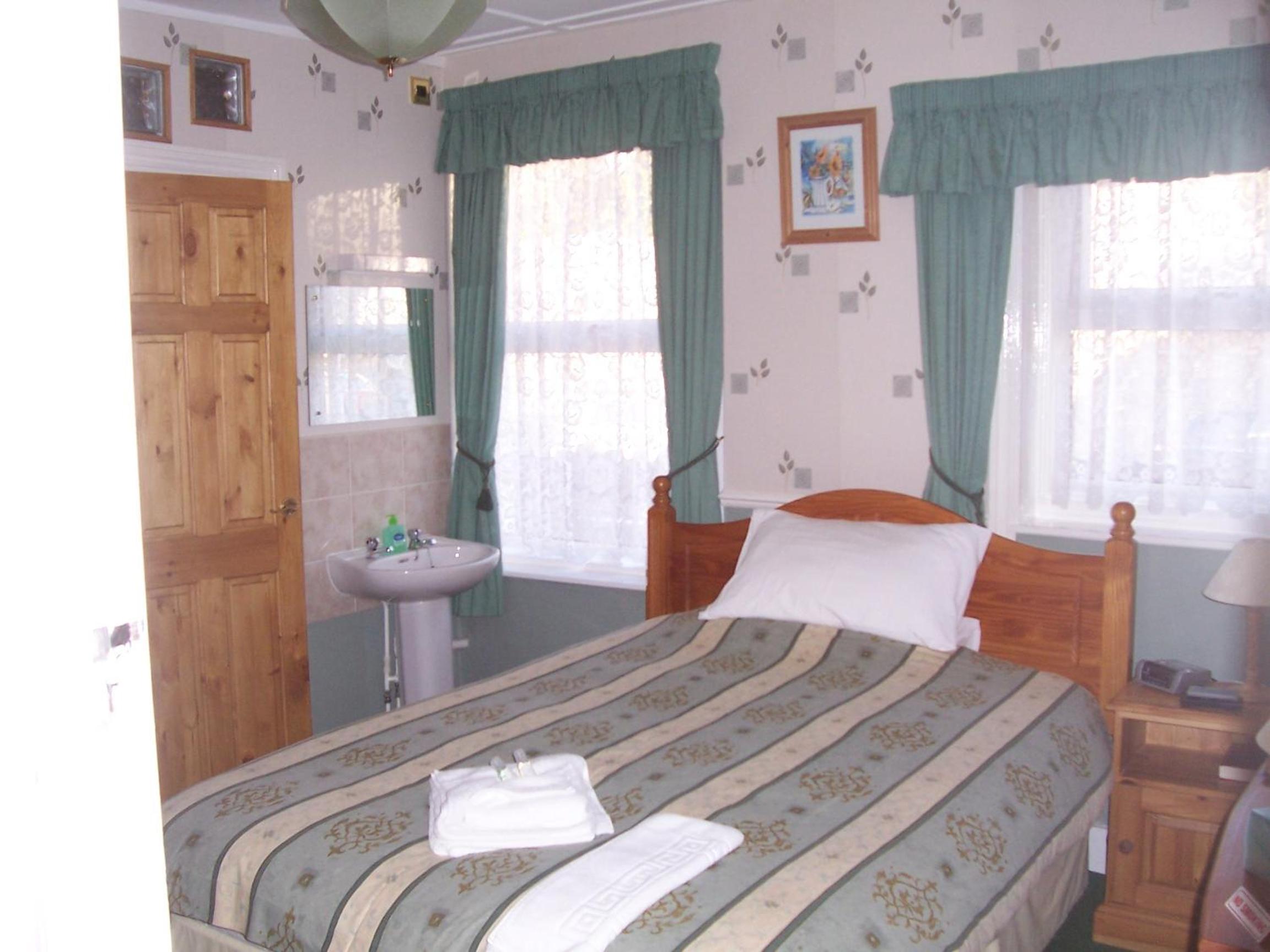 Single Room photo 2