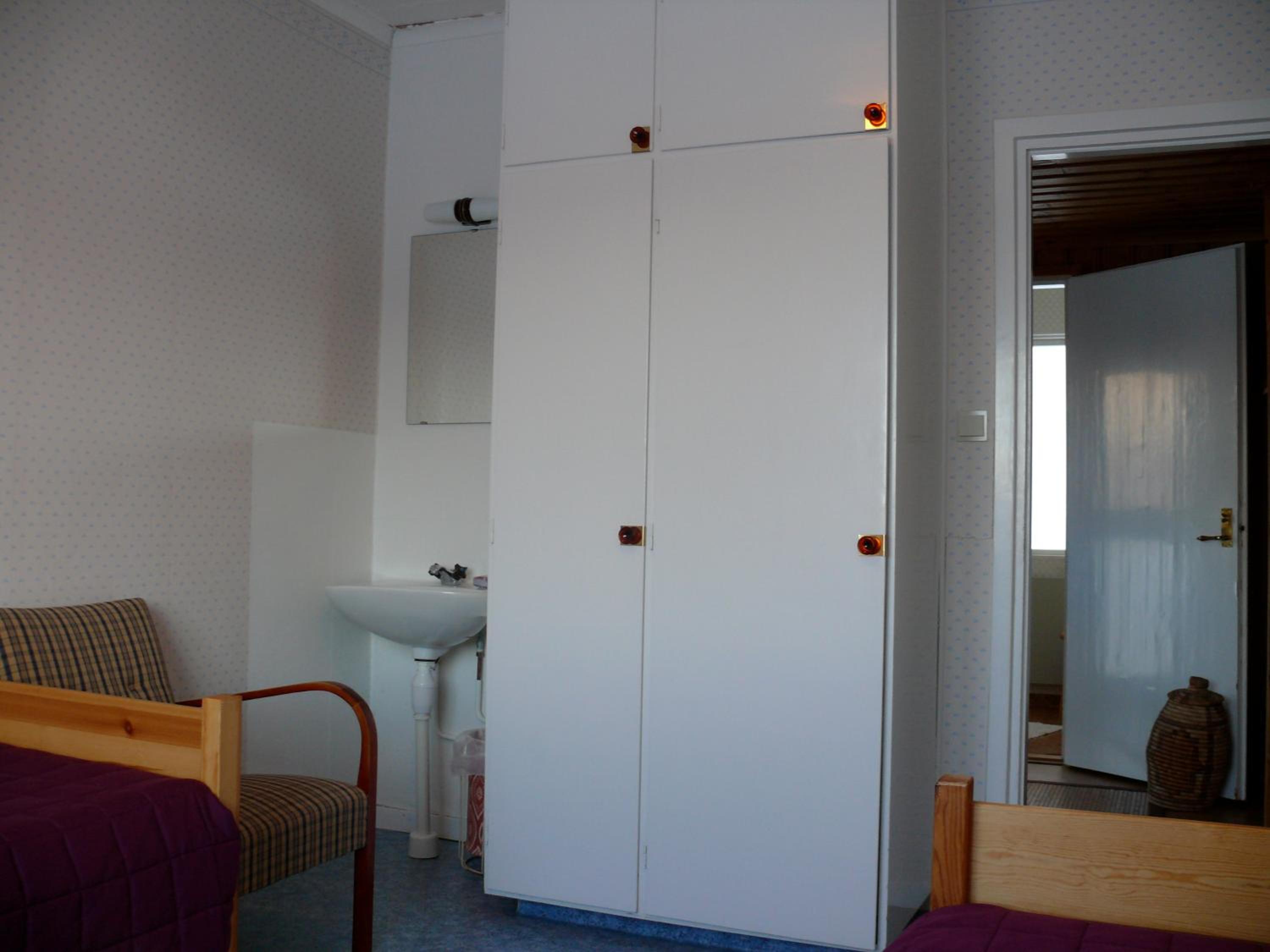 Four-Bedroom Lodge - Photo 19