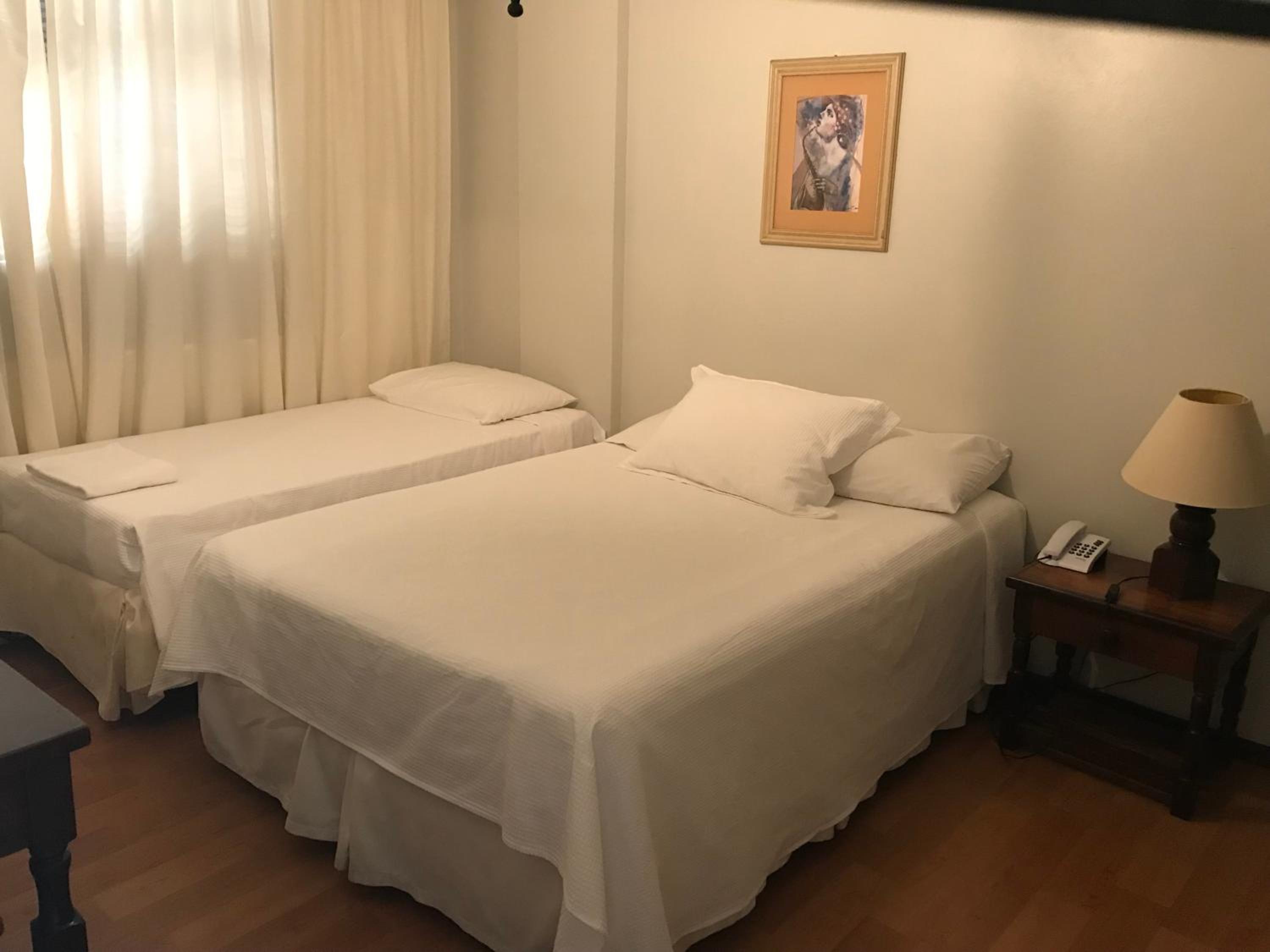 Double or Twin Room photo 2