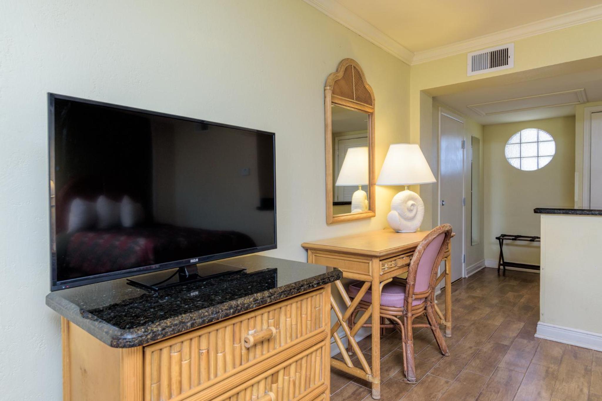 King Room with Partial Beach View - Photo 1
