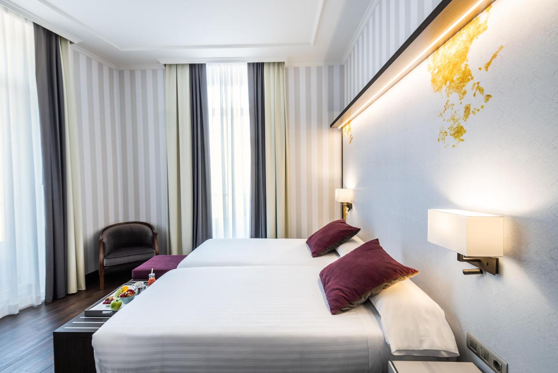 Twin Room - Photo 4