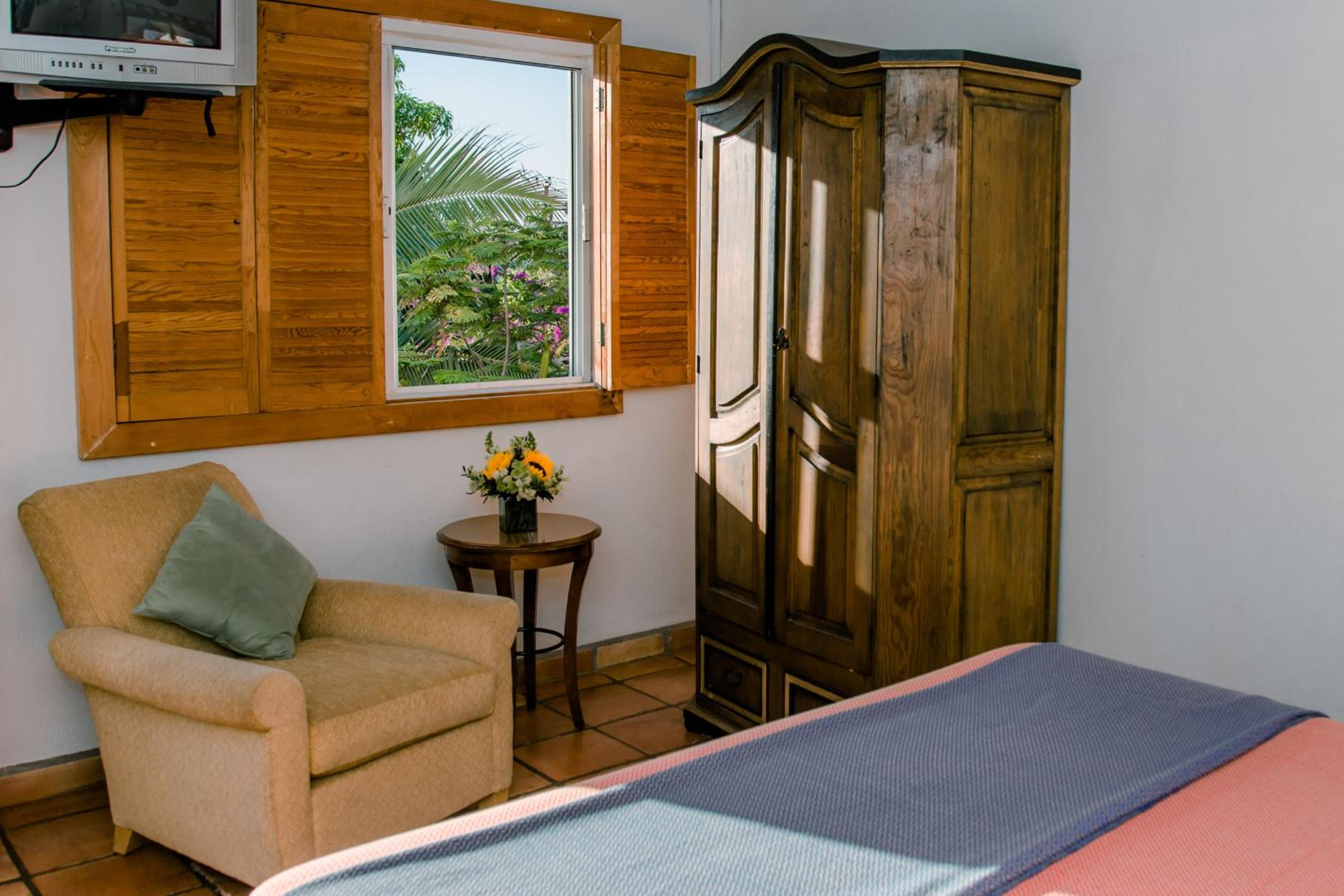 Standard Room - Photo 12