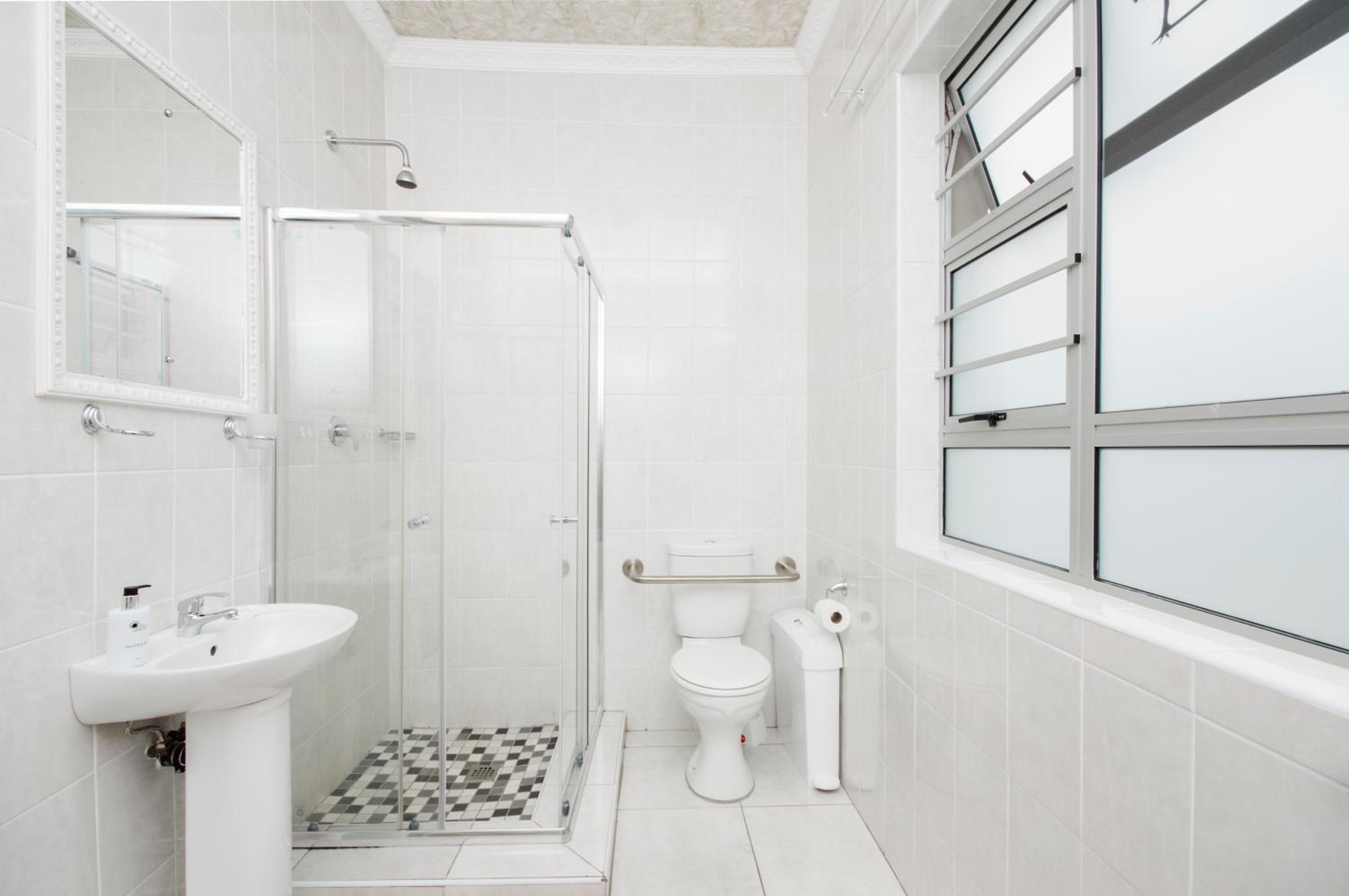 Family Room with Shower photo 3