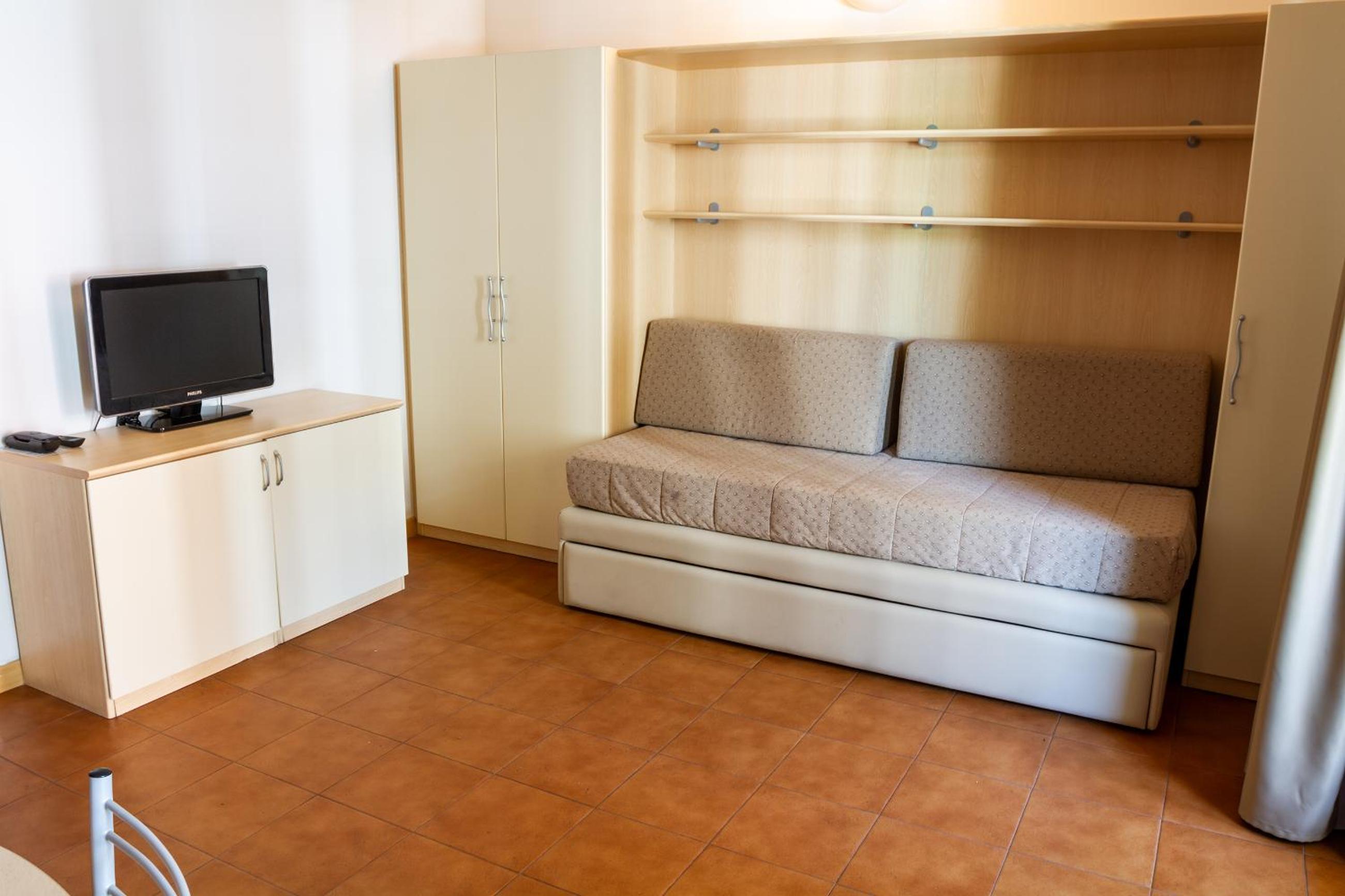 One-Bedroom Apartment with Balcony