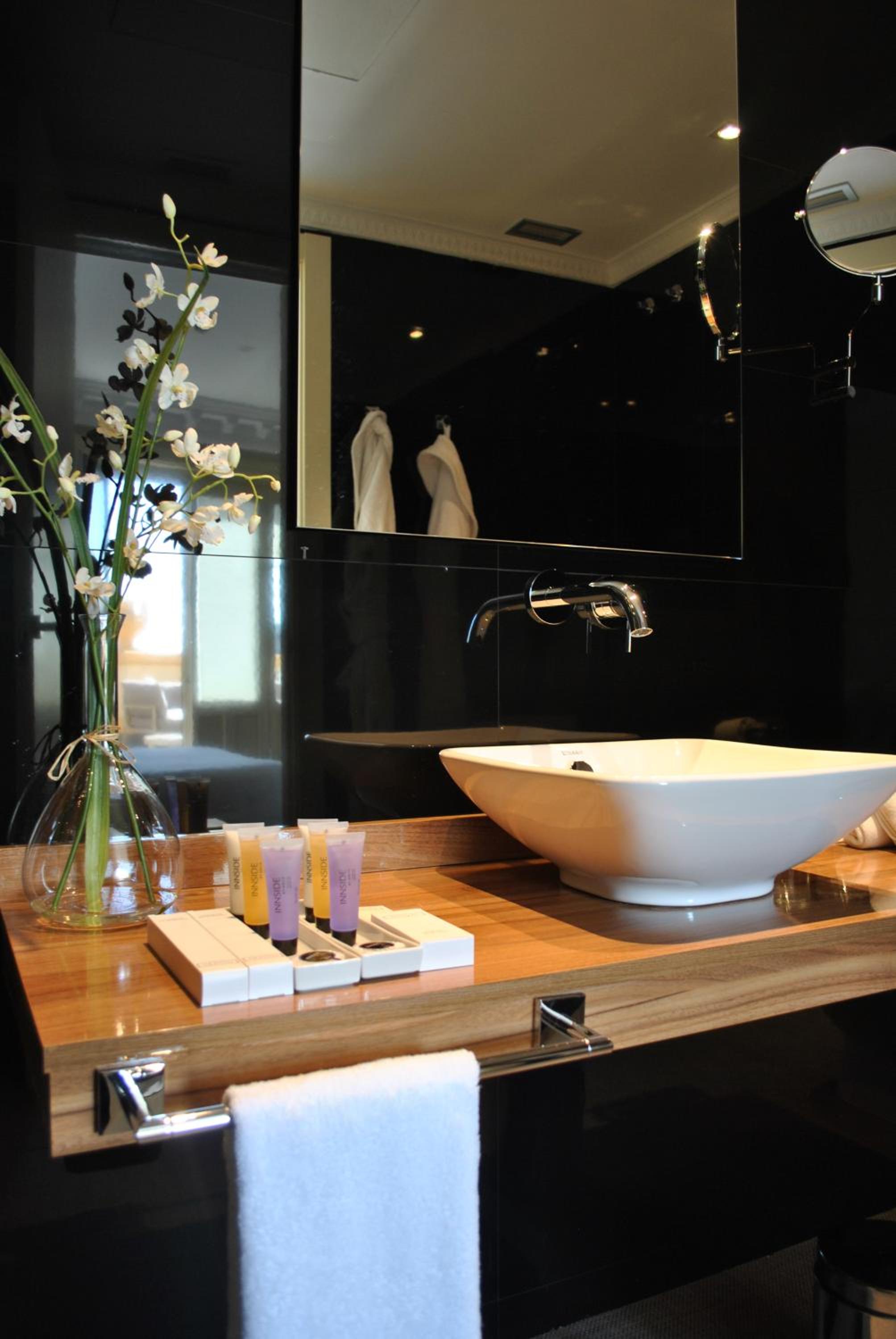Standard Double or Twin Room photo 2