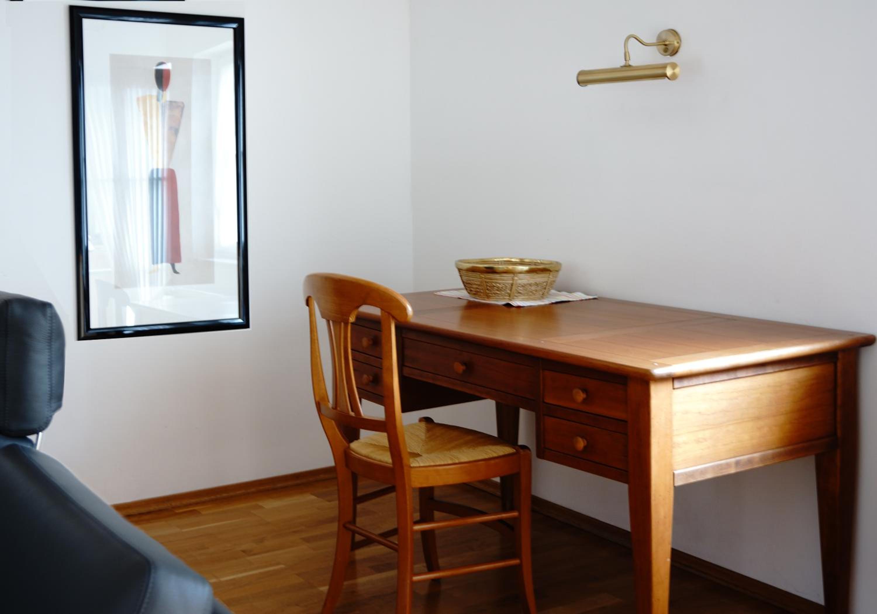 Apartment with Balcony photo 1