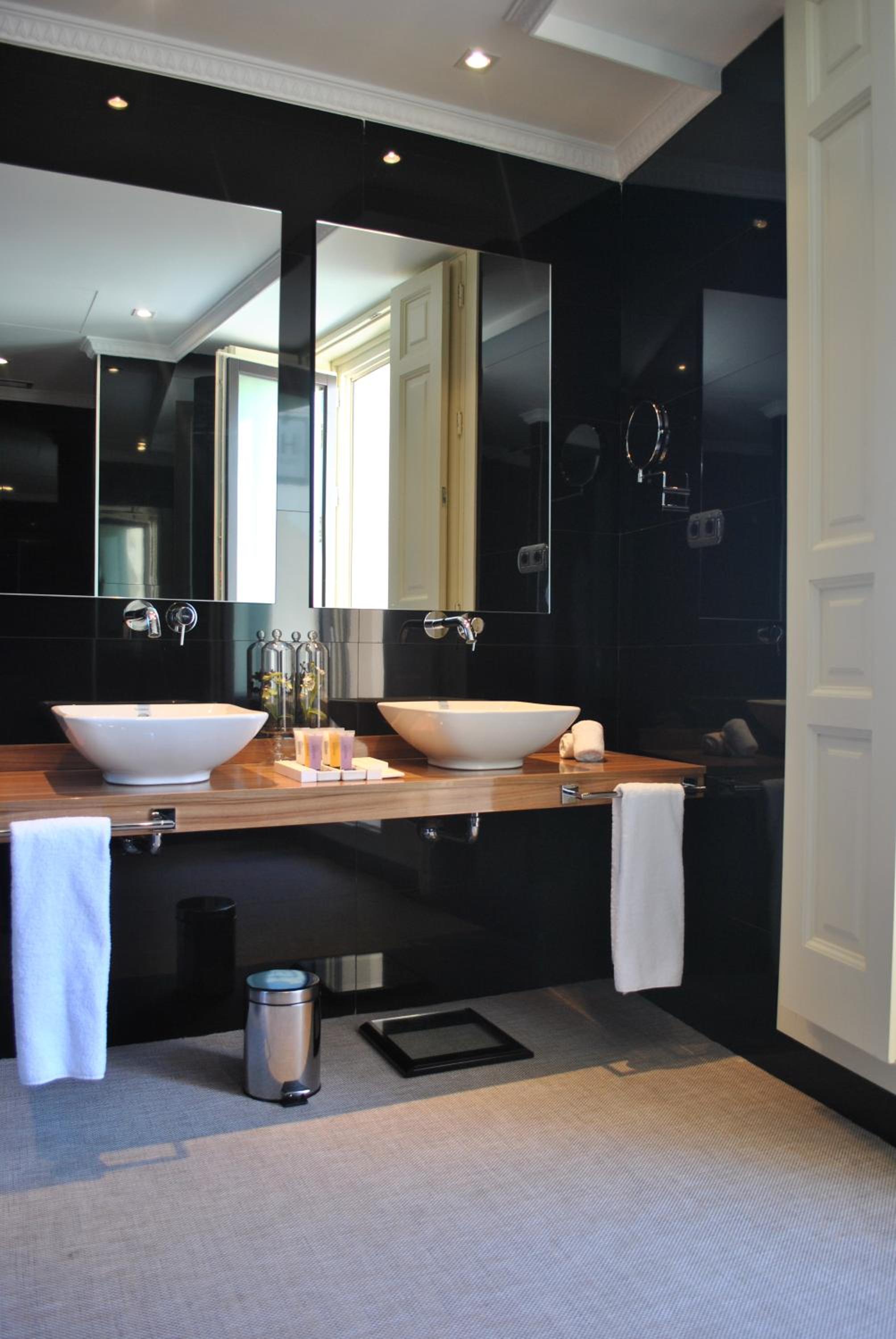 Tower Suite photo 3