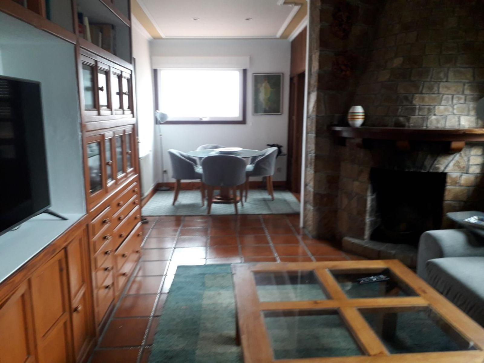 Casa de tres habitaciones con vista al jardín