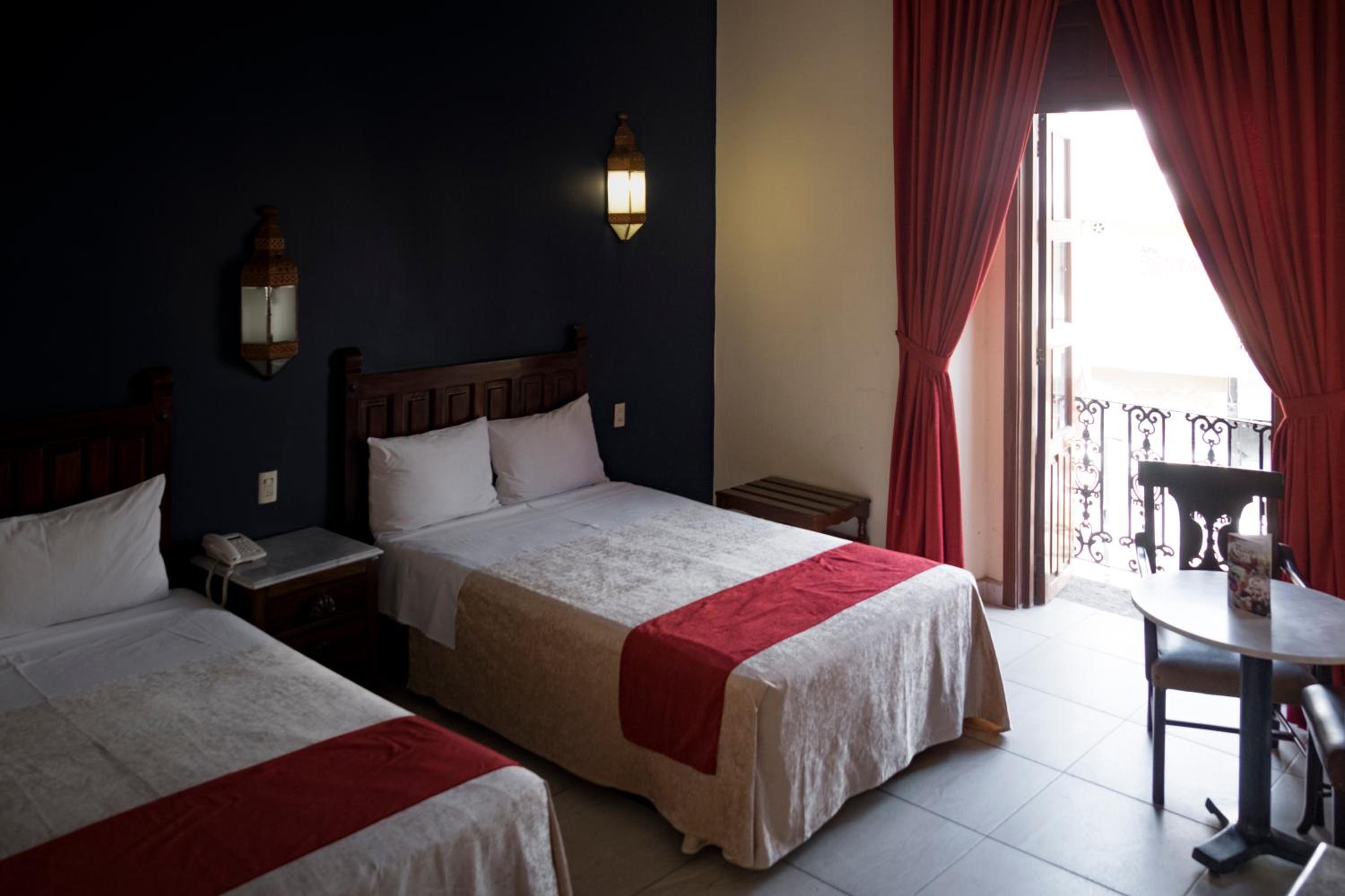Standard Double Room - Photo 5