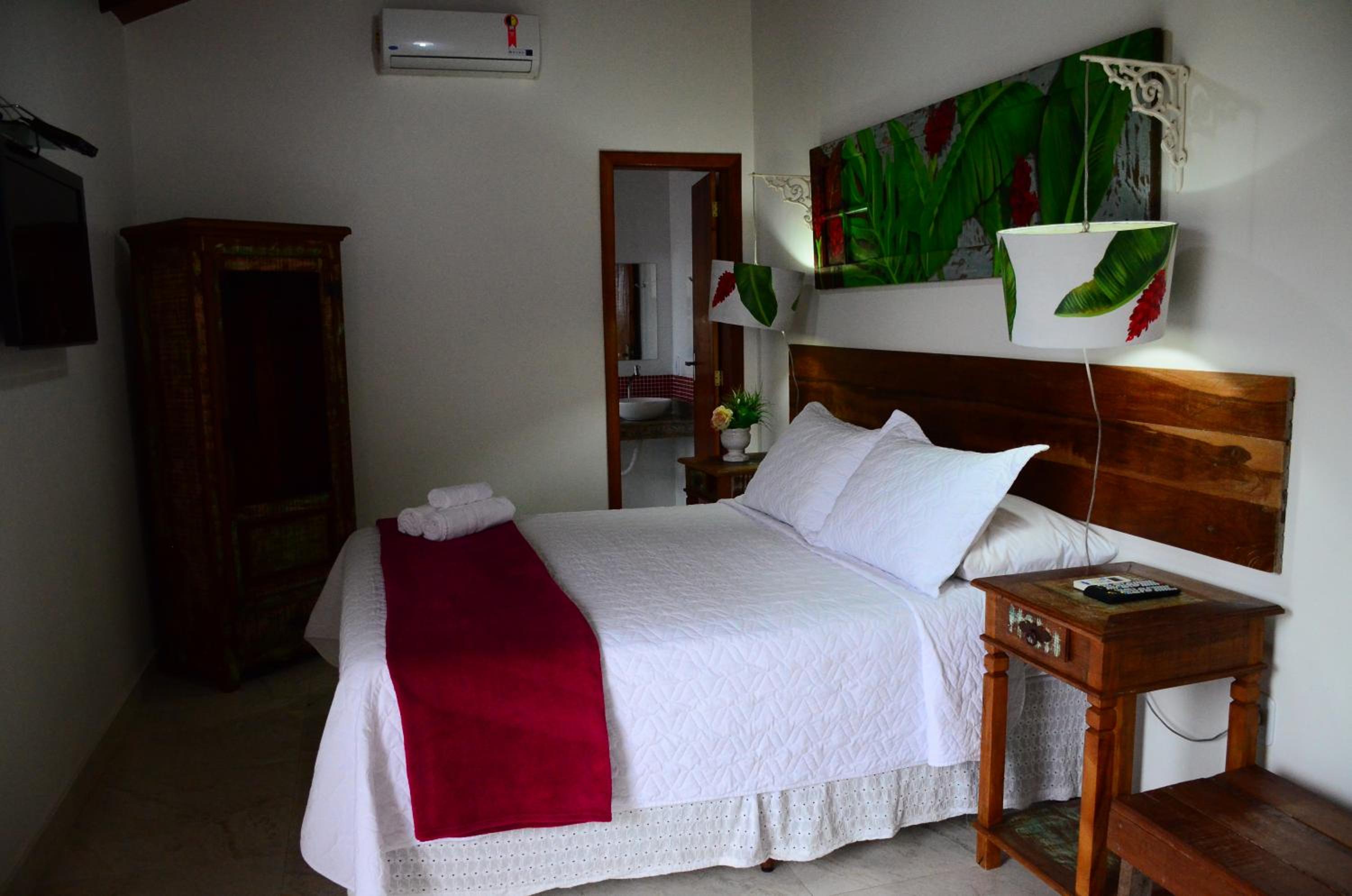Deluxe Suite with Spa Bath photo 1
