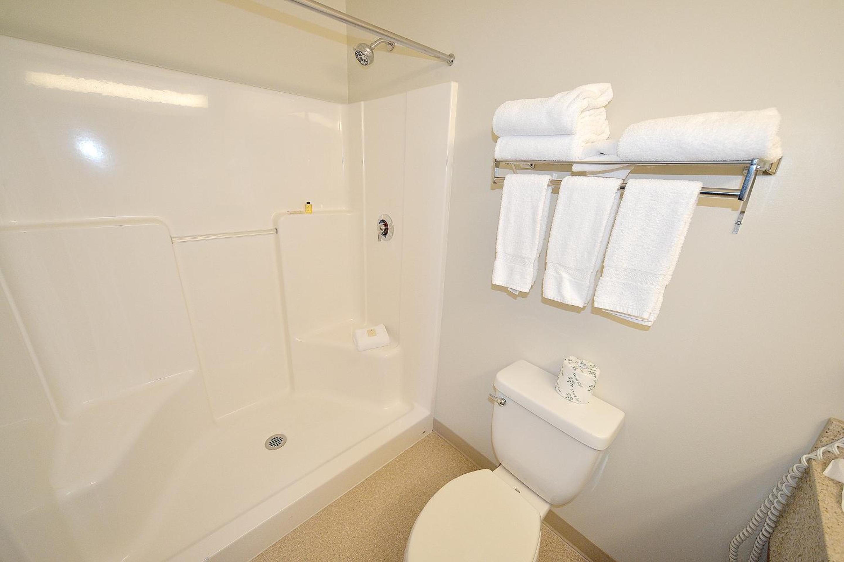 Deluxe King Room photo 2