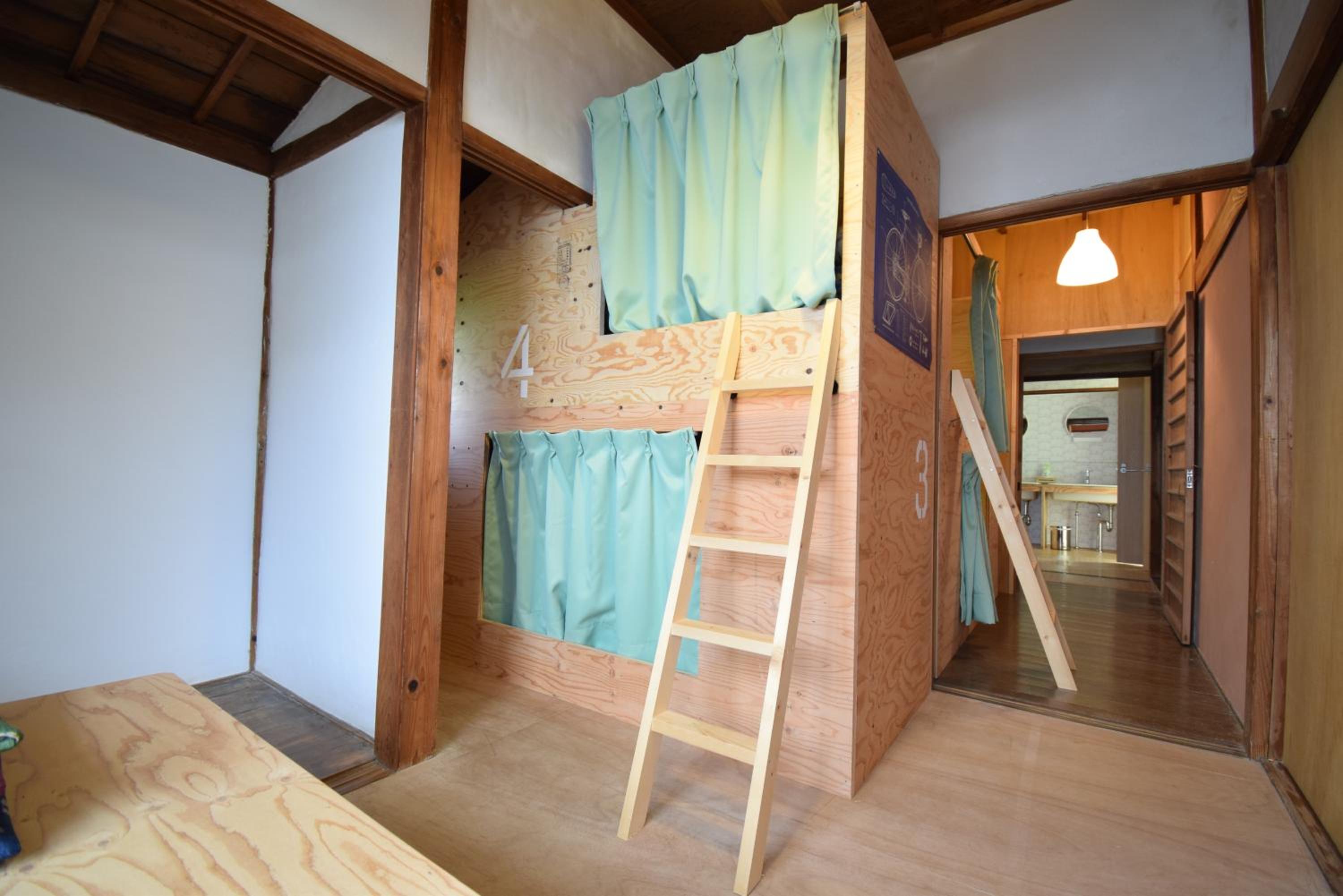 Quadruple Room - Photo 14