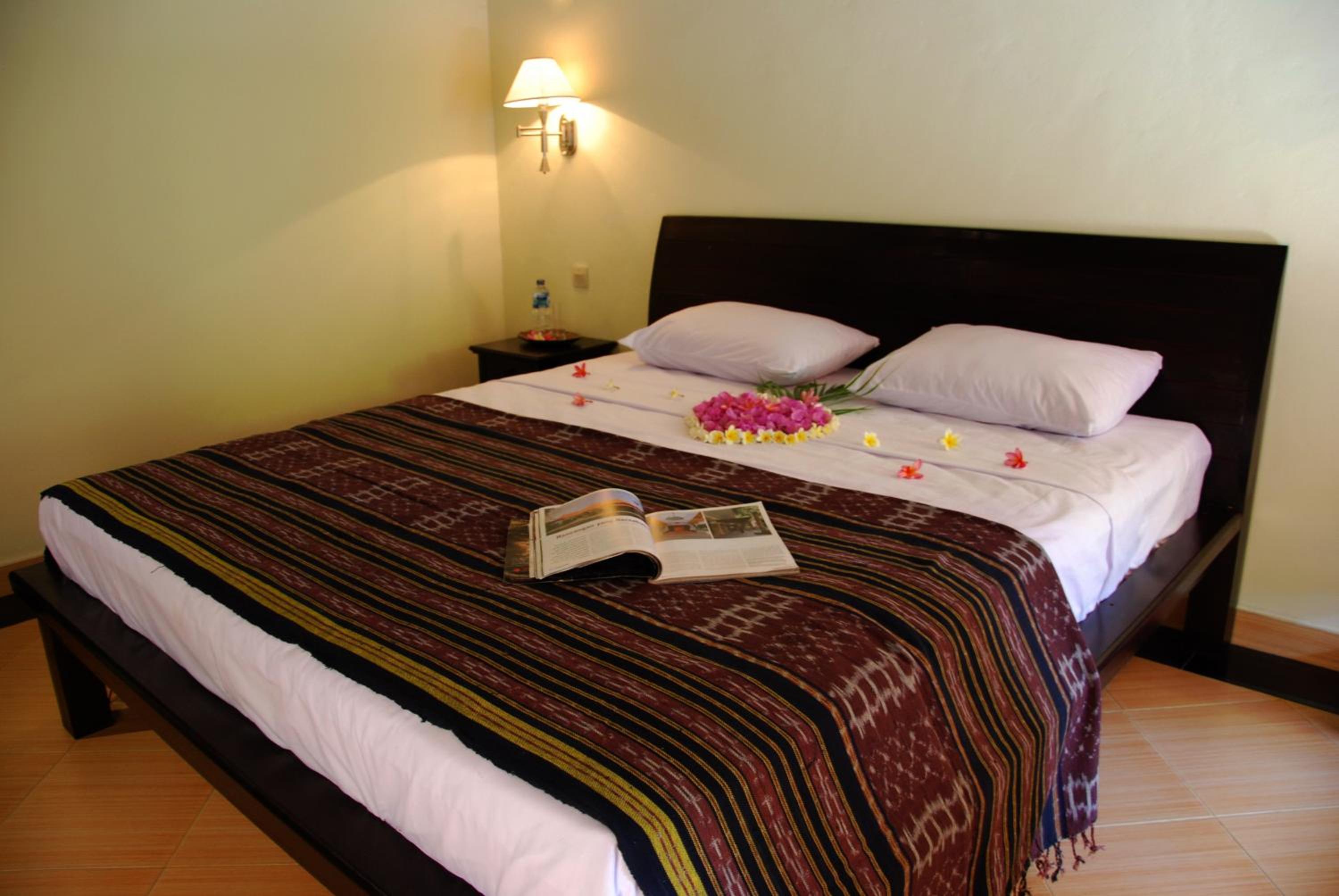 Standard Double or Twin Room - Photo 13