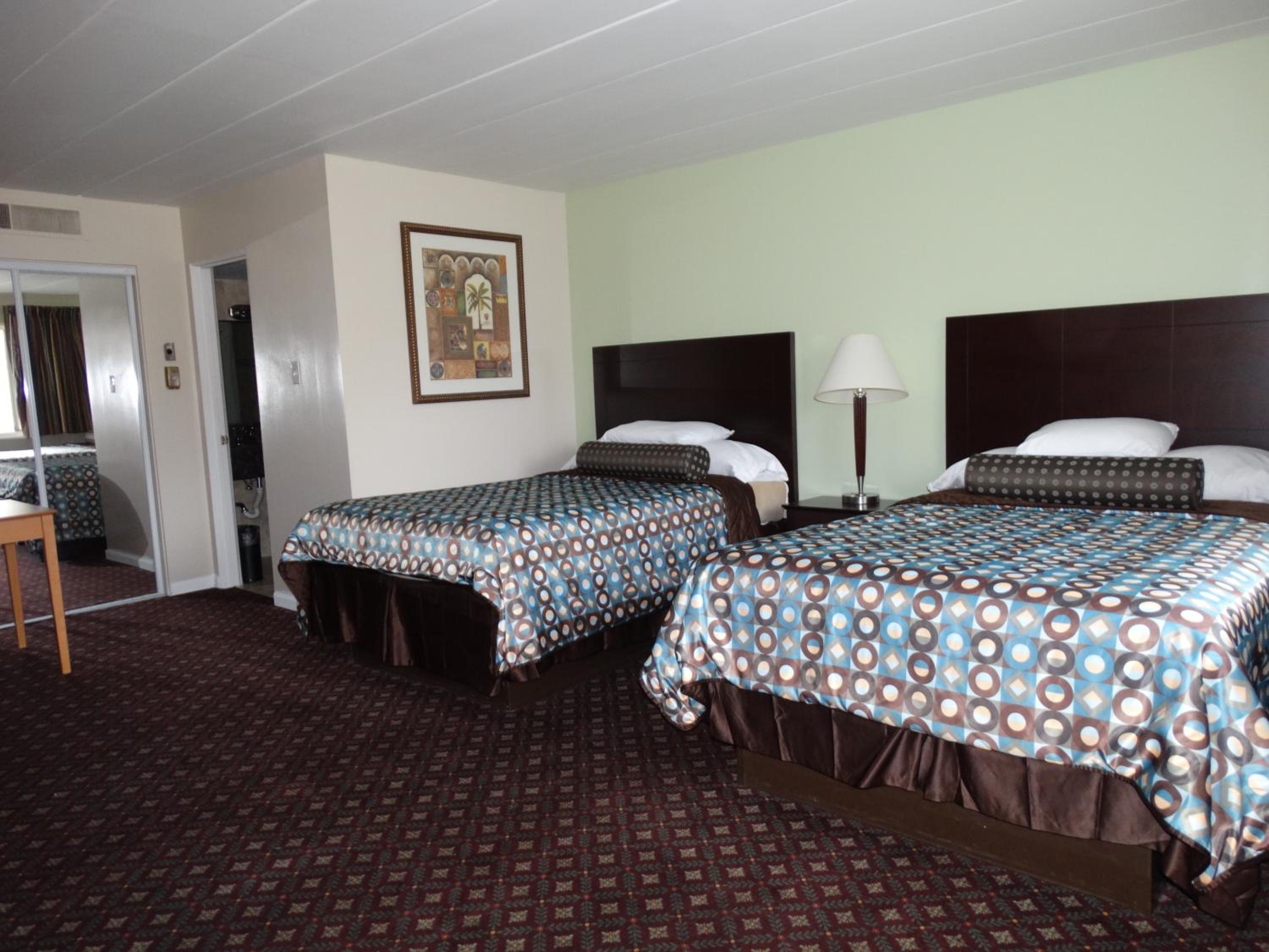 Double Room with Two Double Beds photo 1