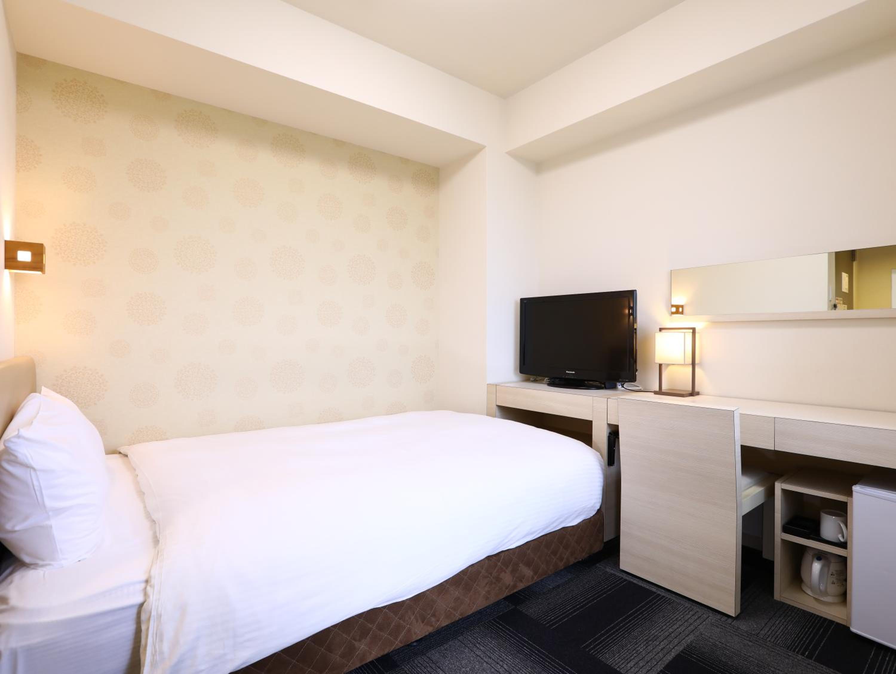 Standard Double Room - Non-Smoking  - Photo 16