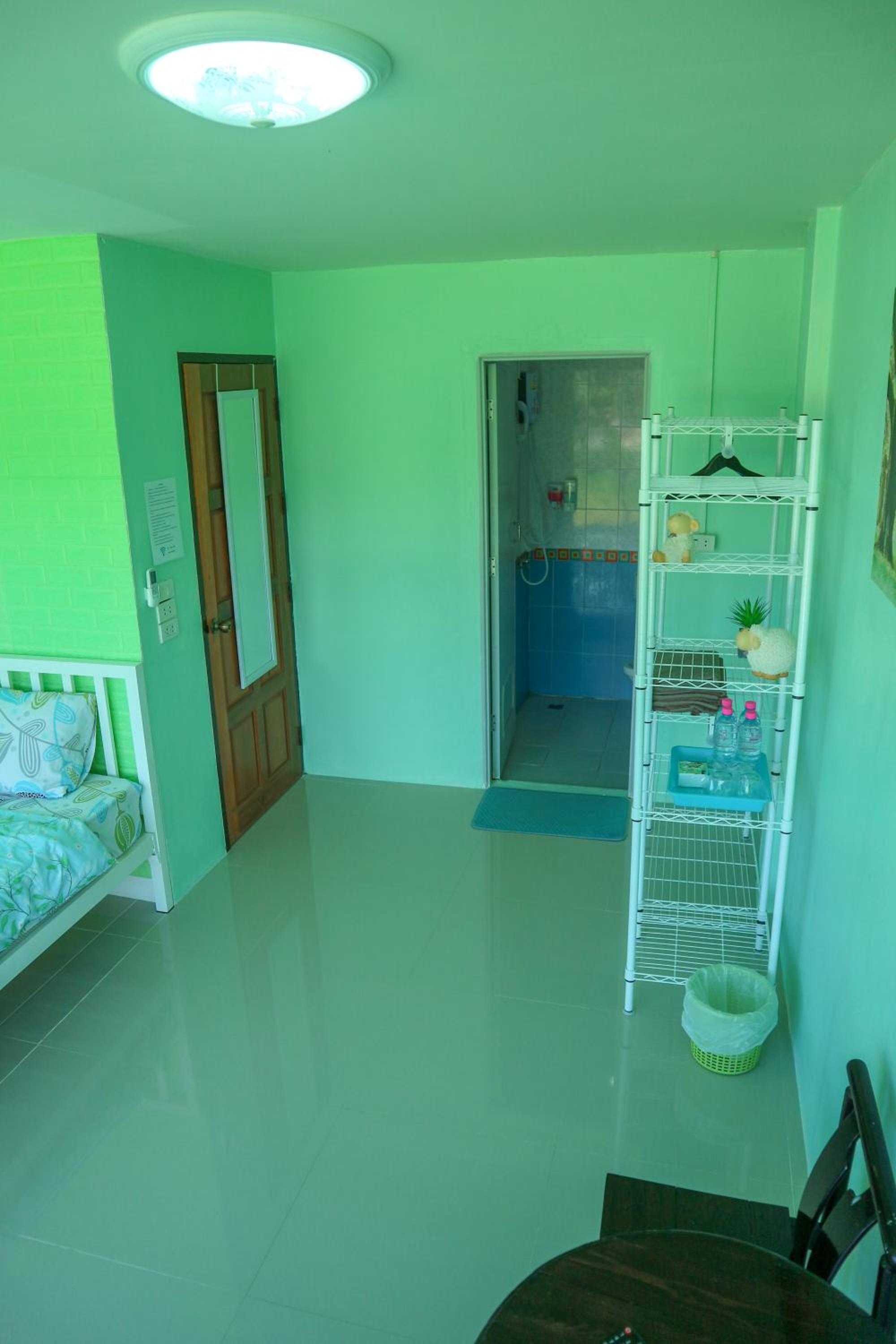 Family Room with Mountain View - Photo 24