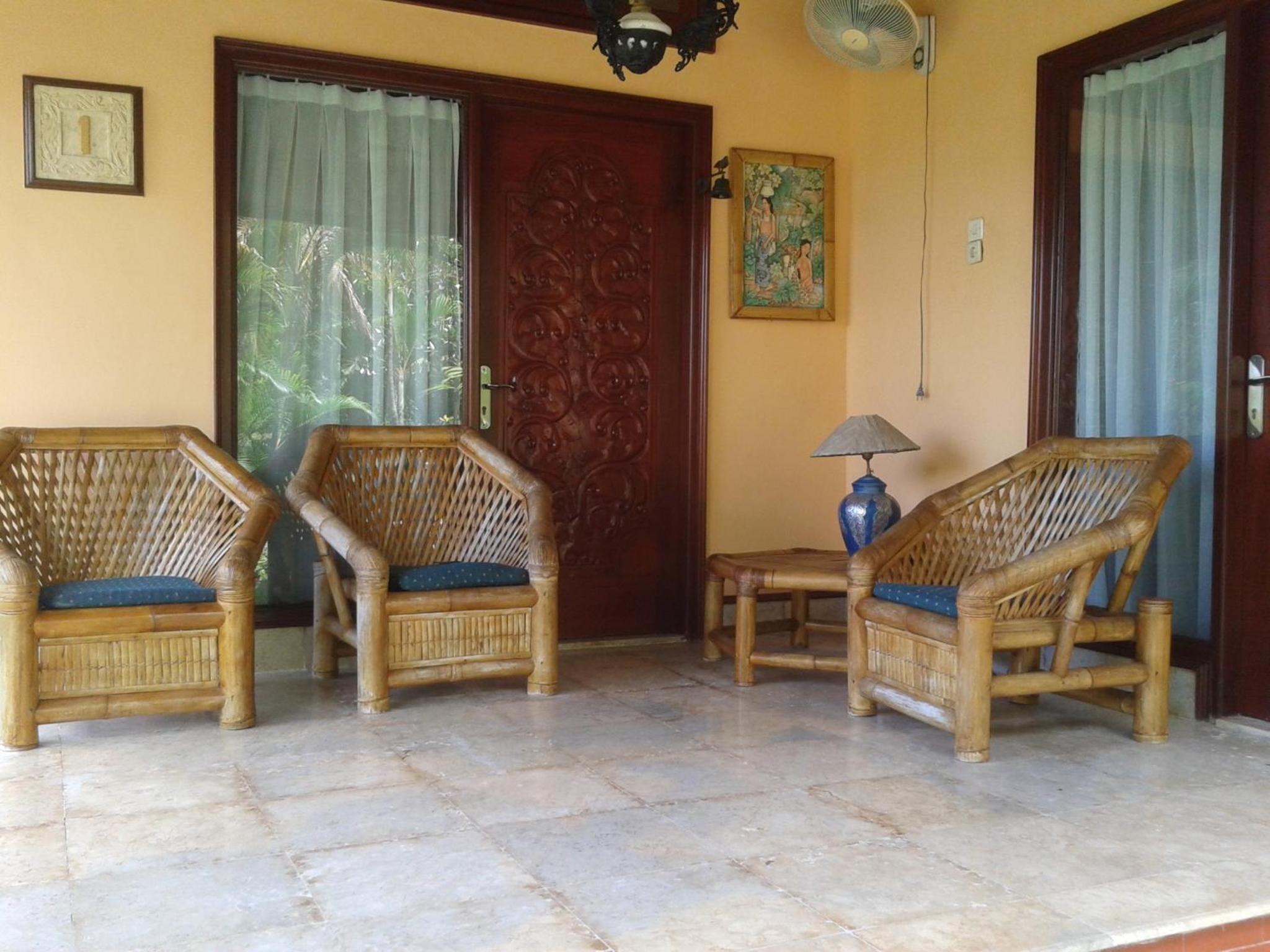 Deluxe Double Room with Pool View - Photo 12