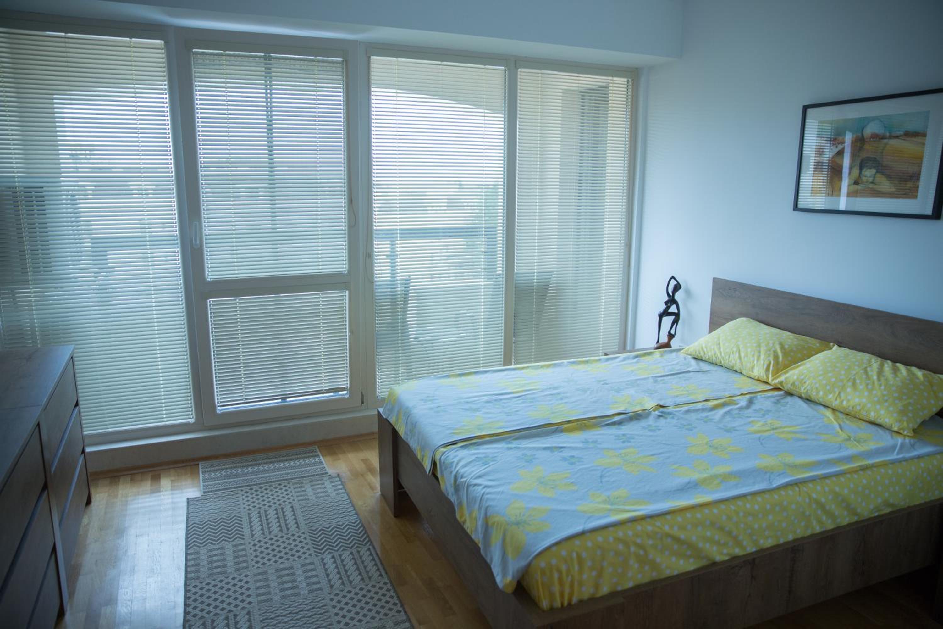 Apartment photo 3