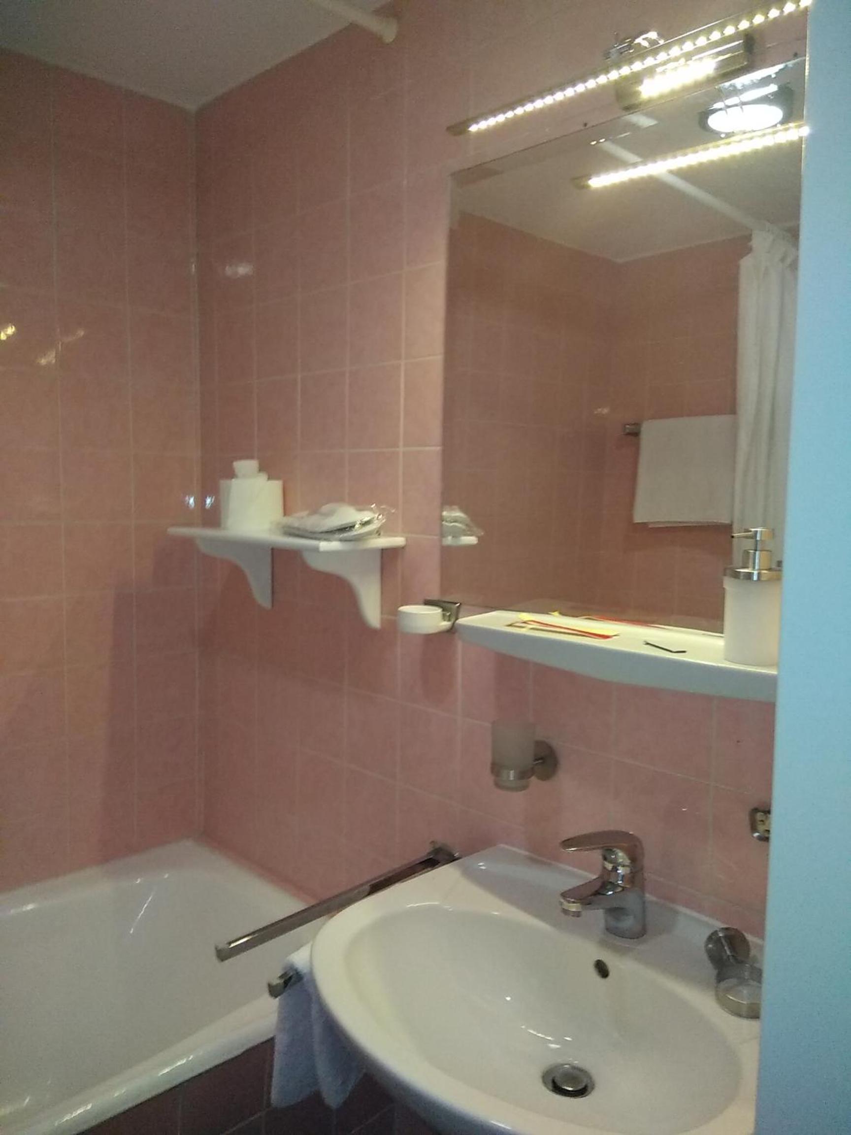 Standard Single Room photo 3