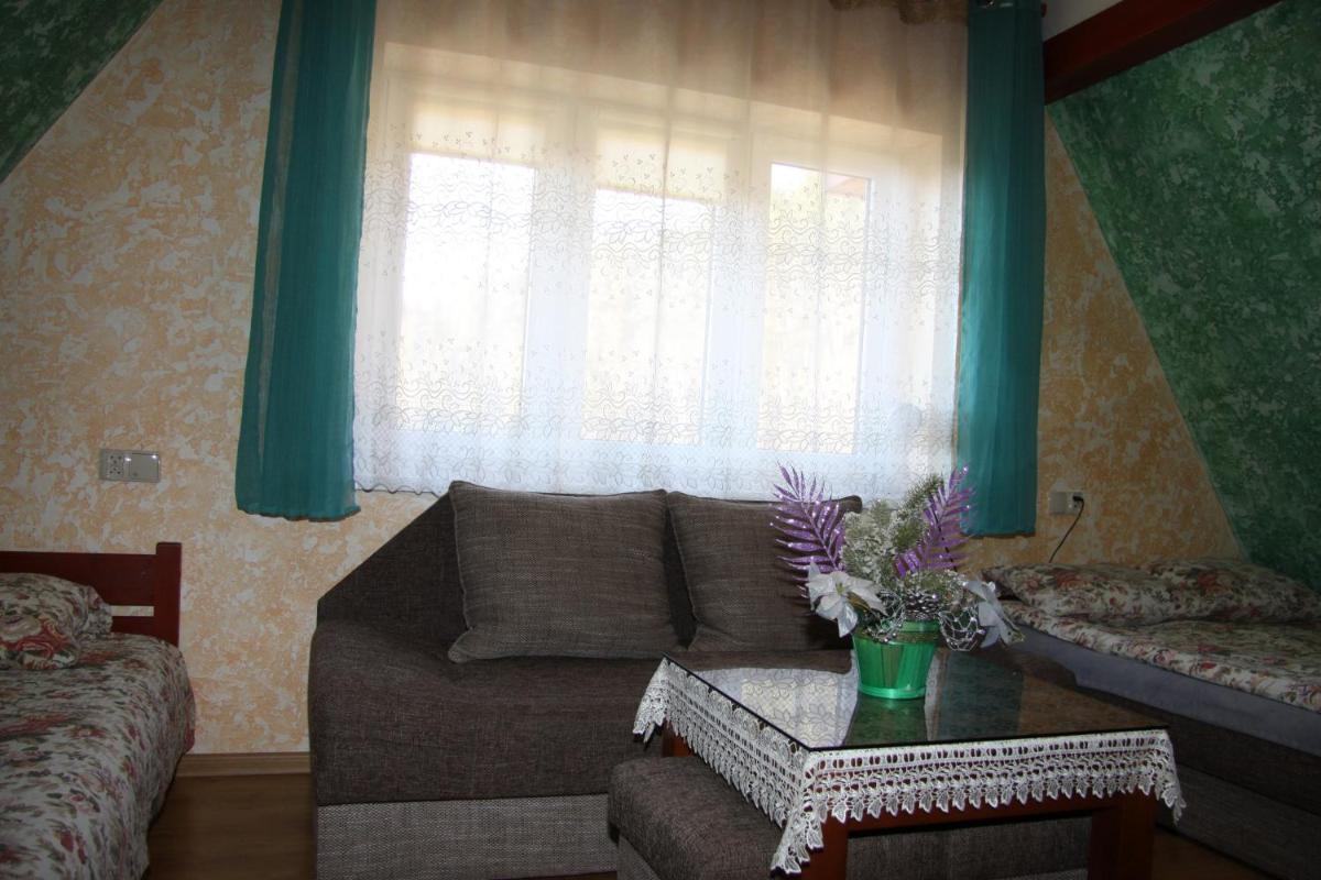 Triple Room with Bathroom