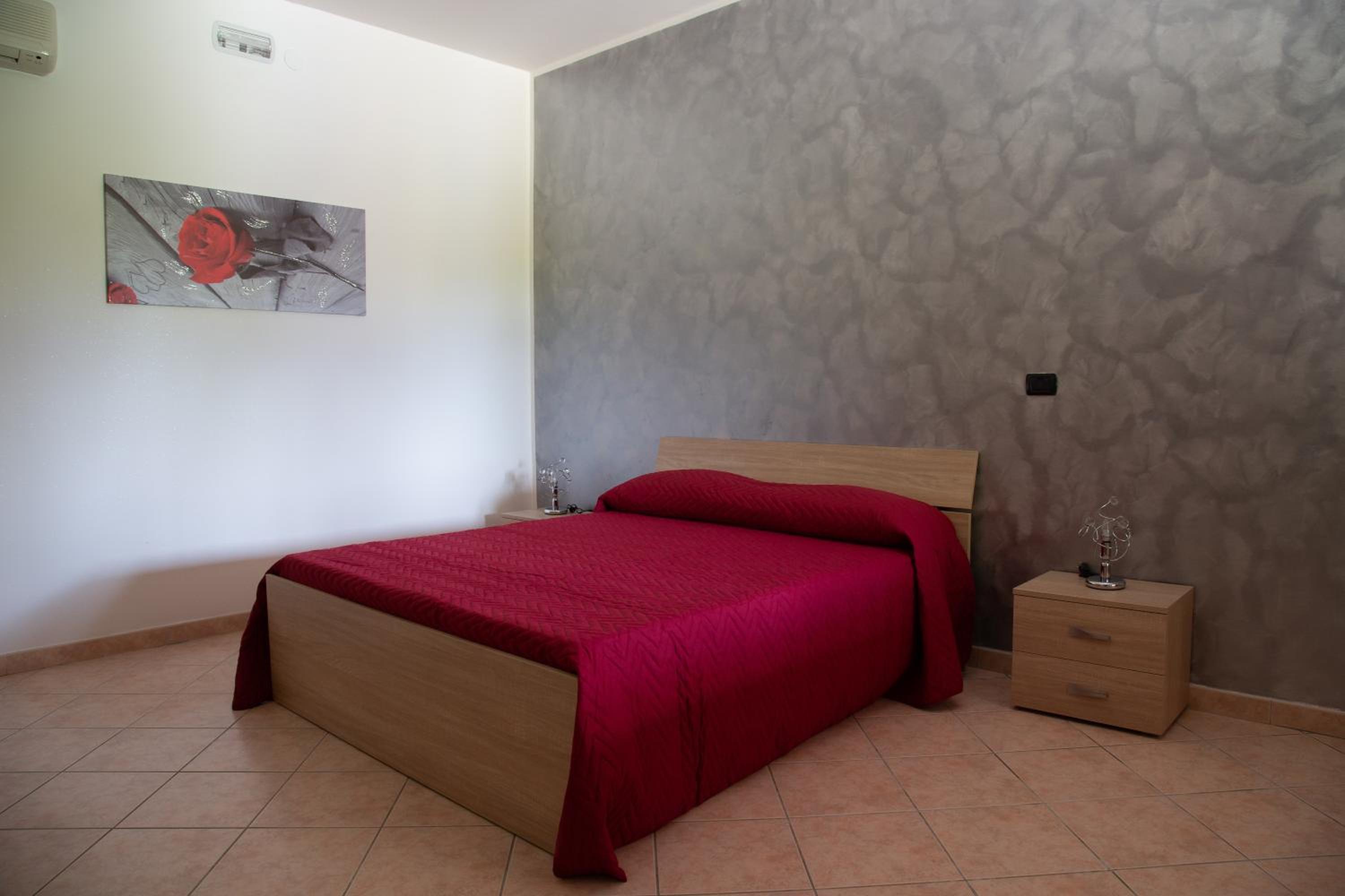 King Room with Spa Bath - Photo 2