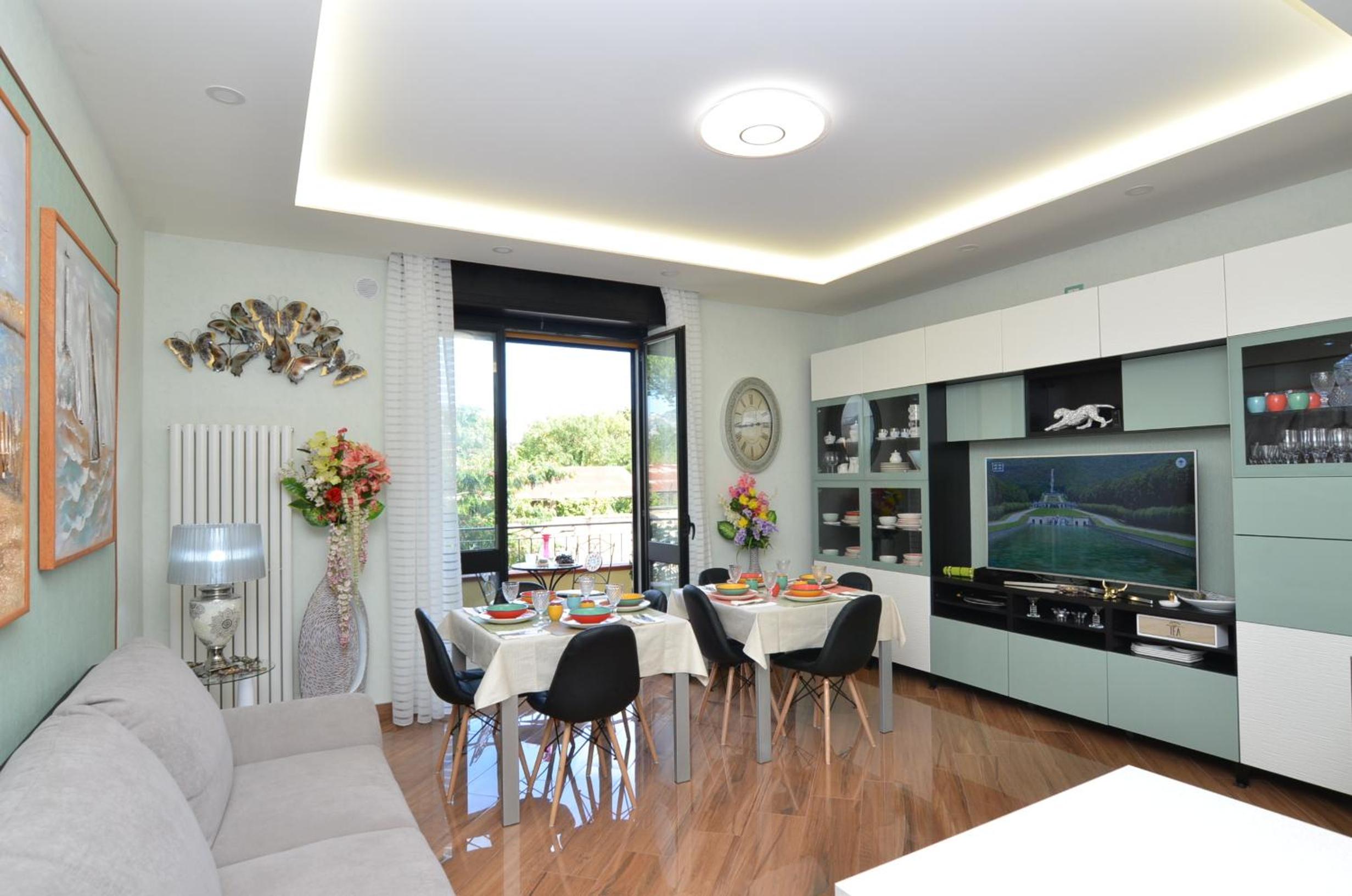 Deluxe Apartment