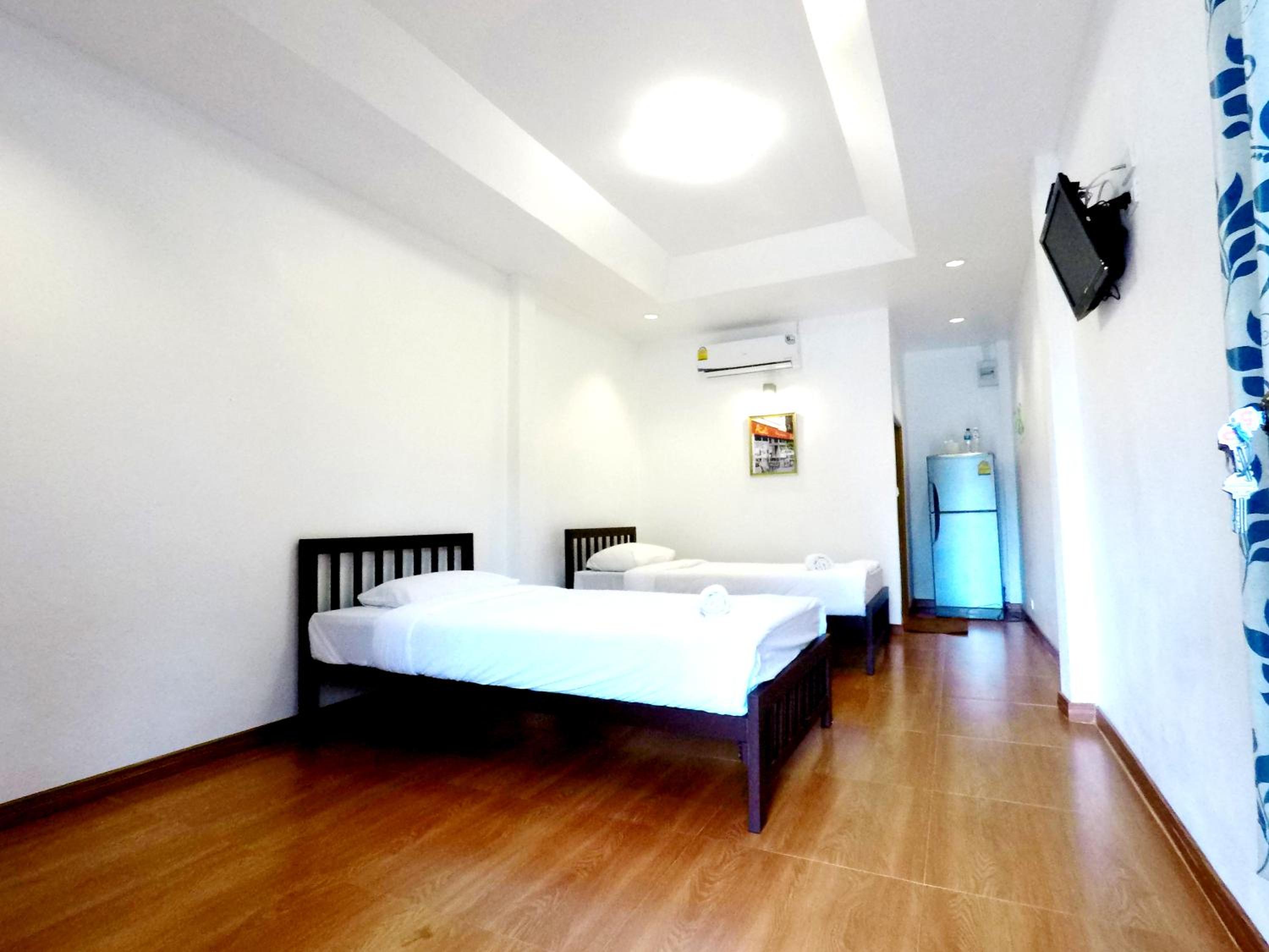 Twin Room with Balcony