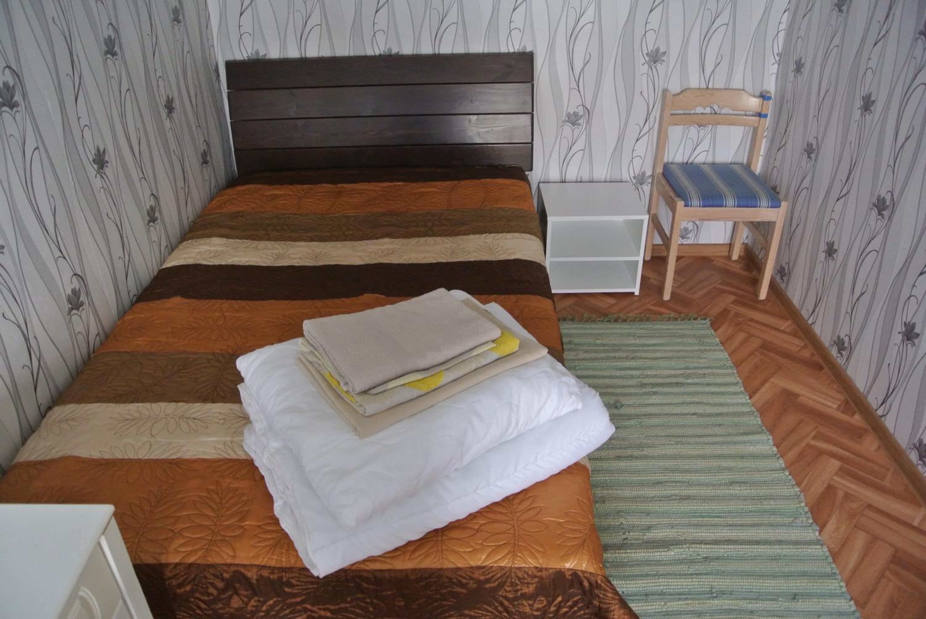 One-Bedroom Apartment - Photo 6