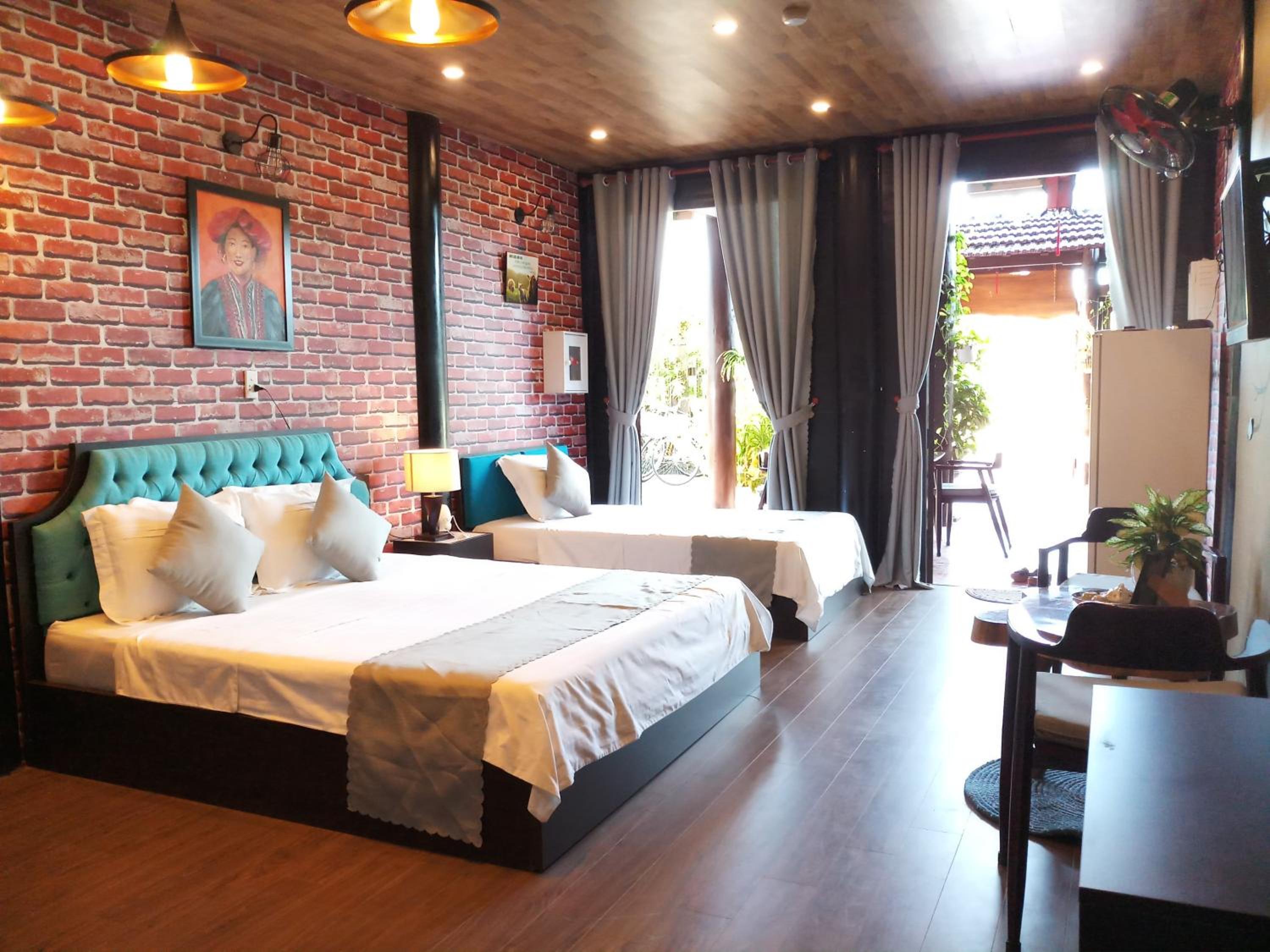 Family Room with Terrace - Photo 7