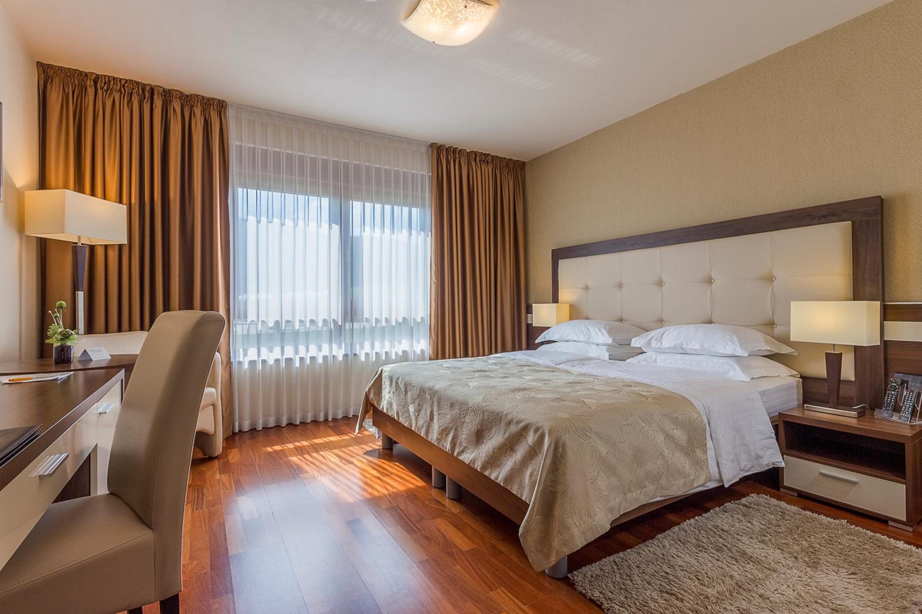 Double or Twin Room photo 1