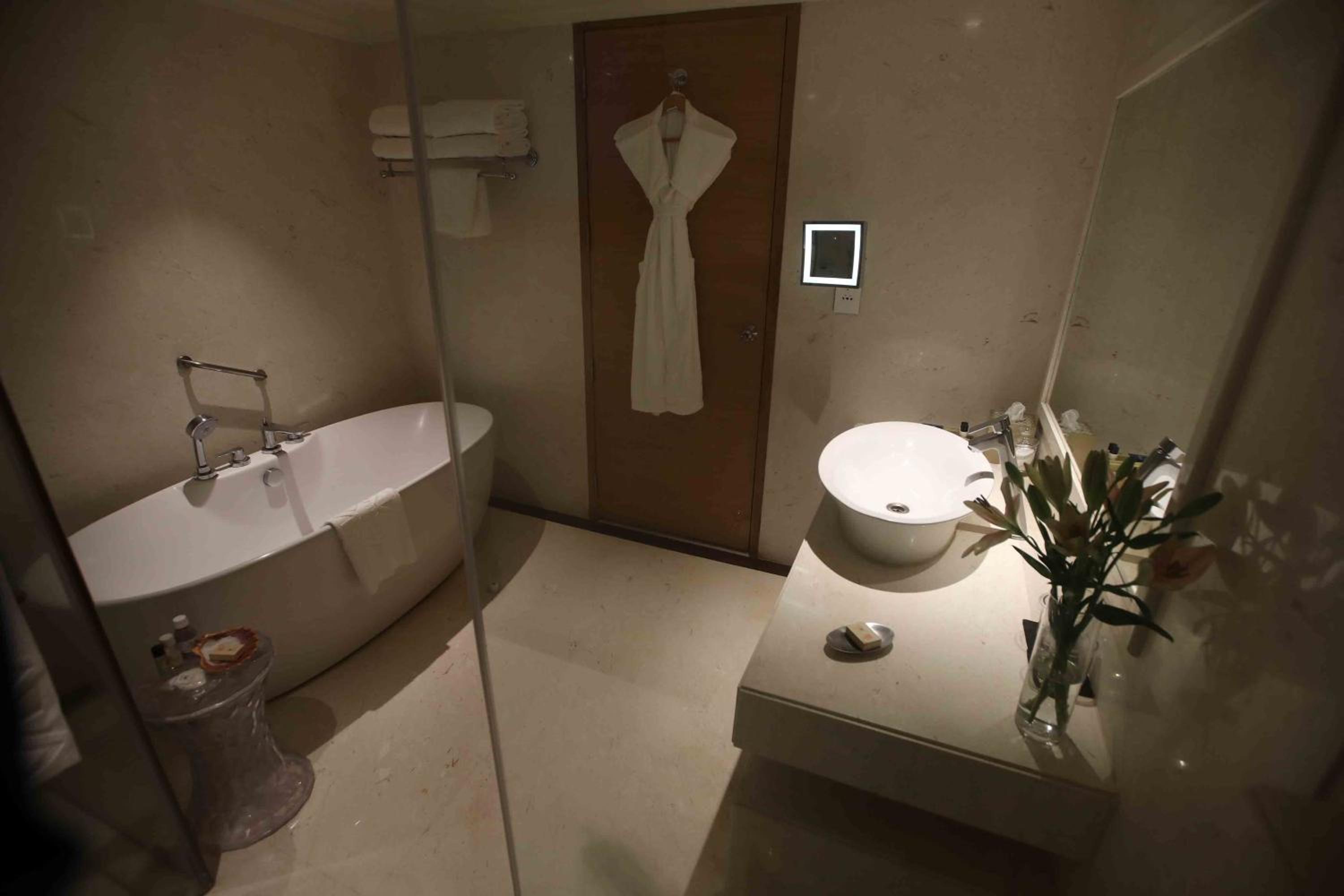 Premium Villa Sea View King Bed - Photo 5