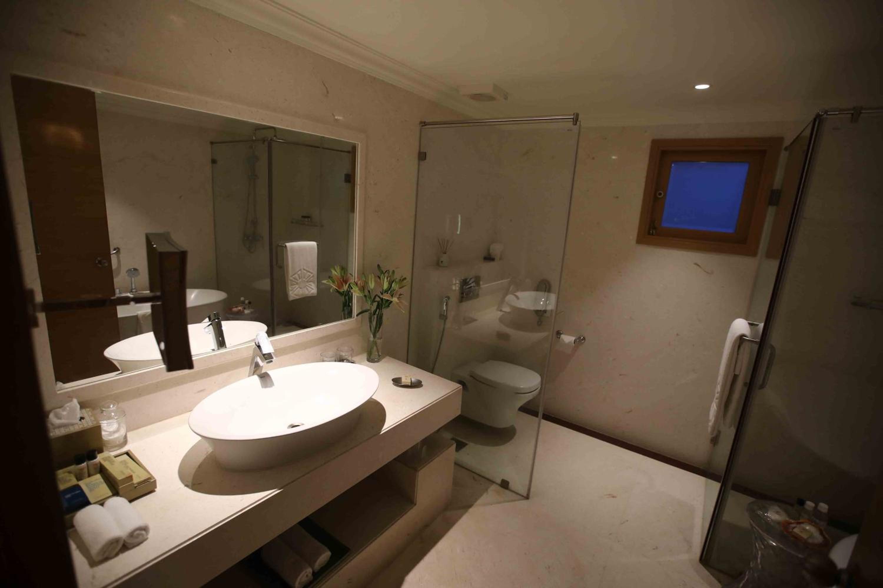 Premium Villa Sea View King Bed - Photo 6